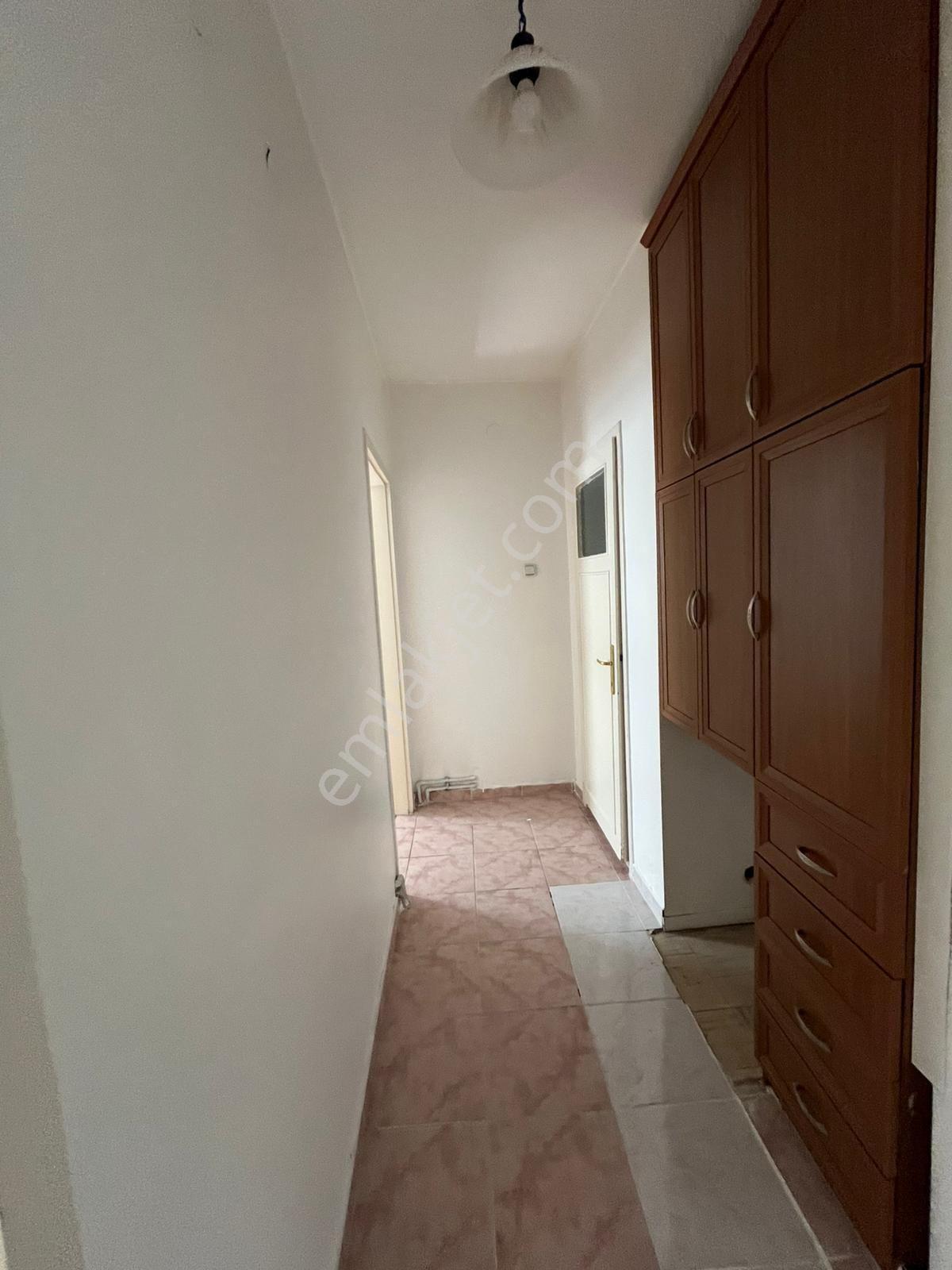 Sincan Merkeze Yakın Kiralık Daire 2+1 Ara Katta - Görsel 7