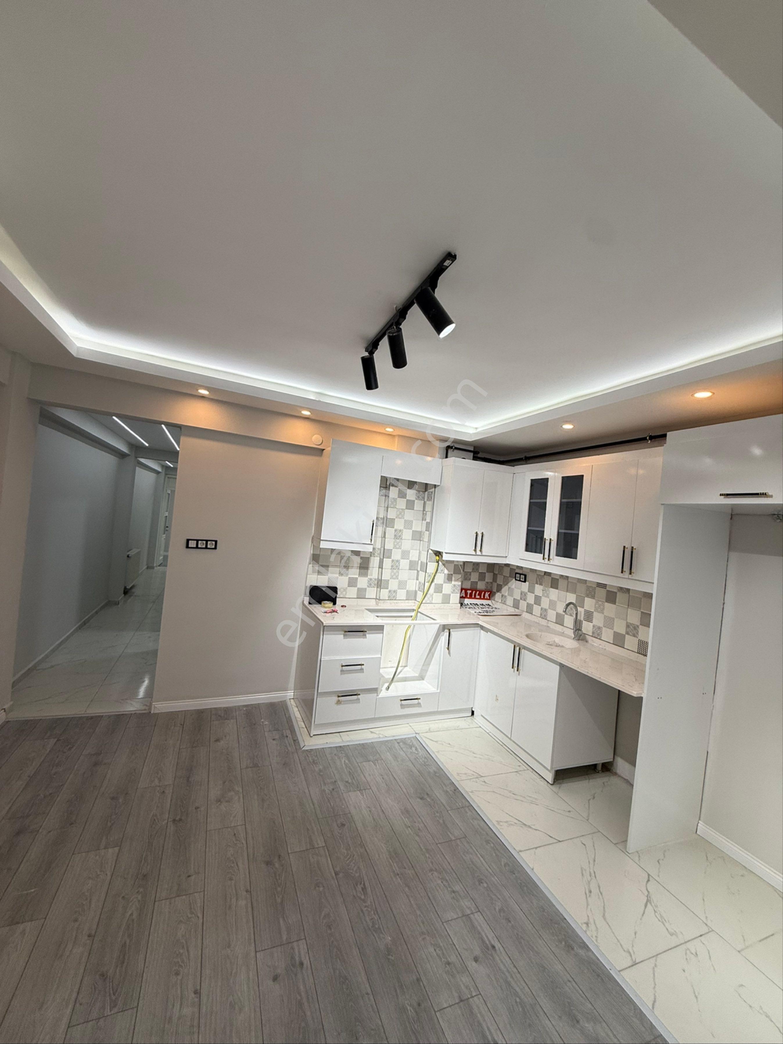 Ciftlik Mahallesinde İci Full Yapılı Satılık Daire - Görsel 25