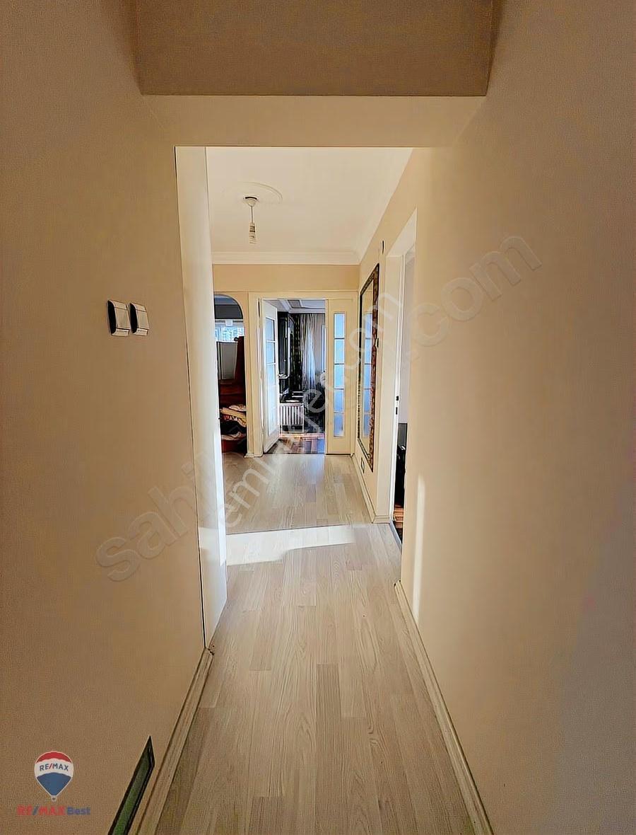 33 Çiğli Evka 5 Merkez'de Tadilatlı 3+1 Satılık Daire - Görsel 16