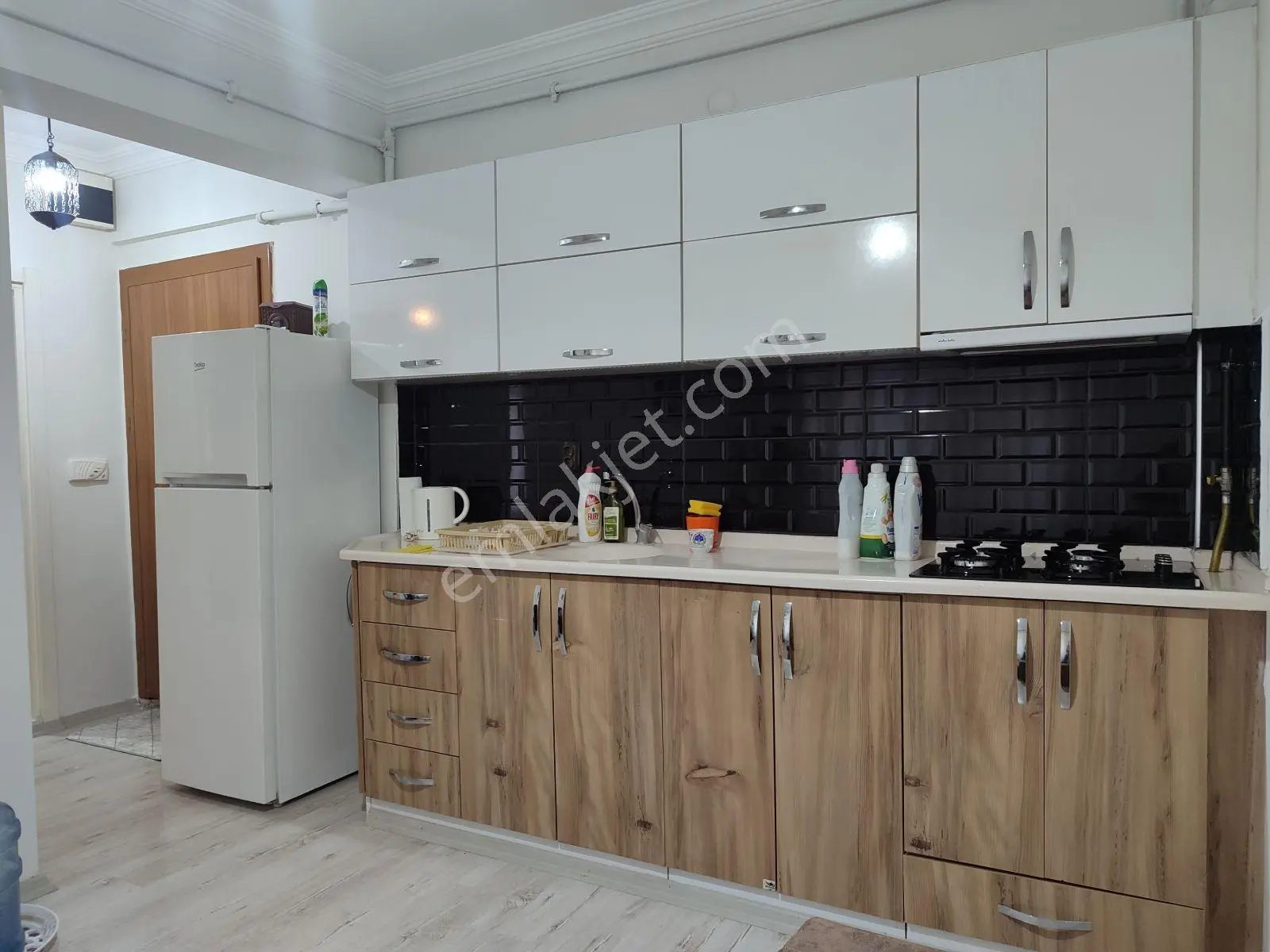 Asel'den Çarşı 3 Dk Mesafe 1+1 Eşyalı Asansörlü Arakat Daire - Görsel 2