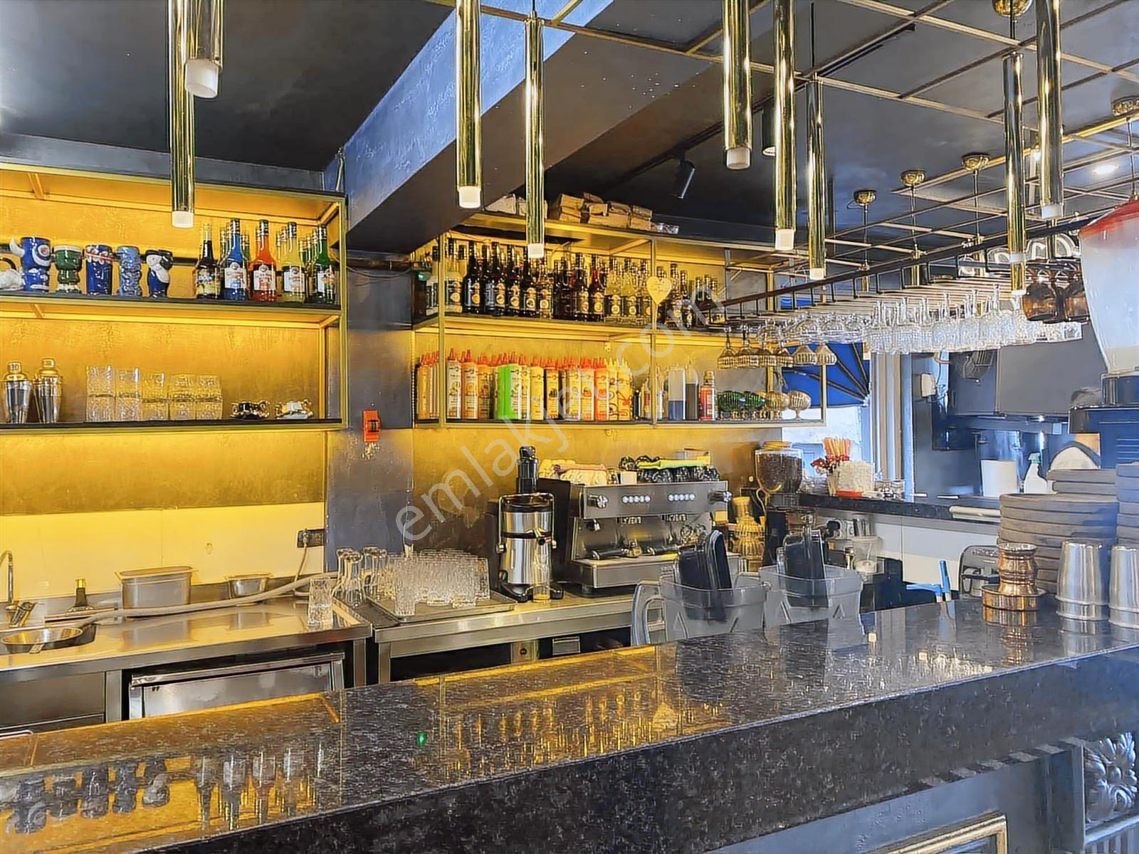 Sezon Fırsatı!! Boğaz Ve Tarih Manzaralı Restaurant Ve Nargile - Görsel 12