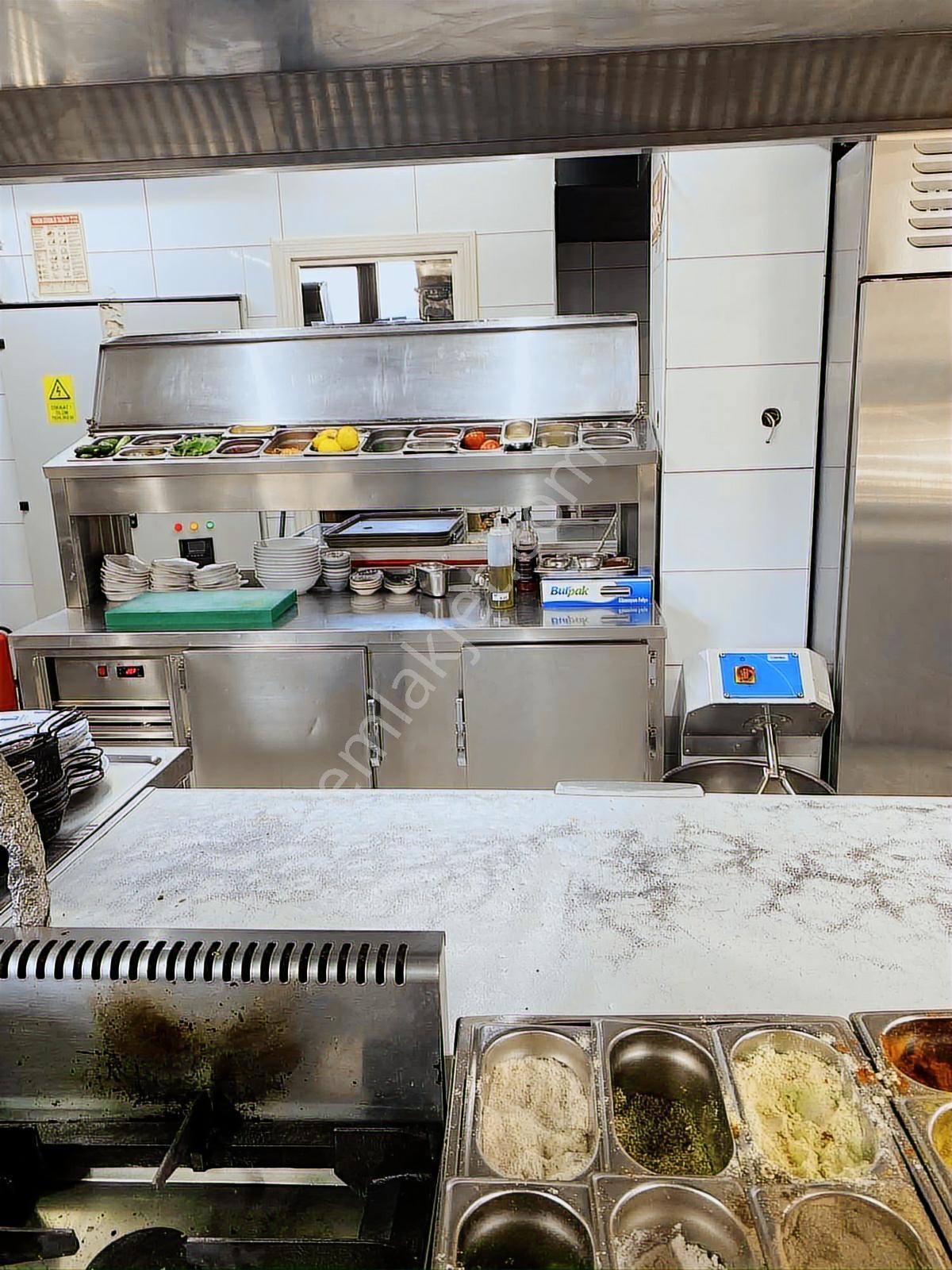 Sezon Fırsatı!! Boğaz Ve Tarih Manzaralı Restaurant Ve Nargile - Görsel 3