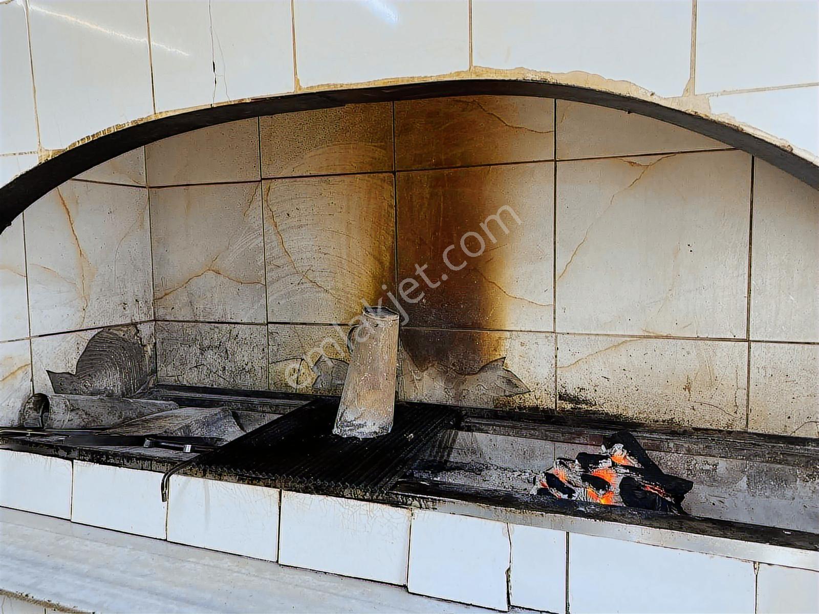 Sezon Fırsatı!! Boğaz Ve Tarih Manzaralı Restaurant Ve Nargile - Görsel 6