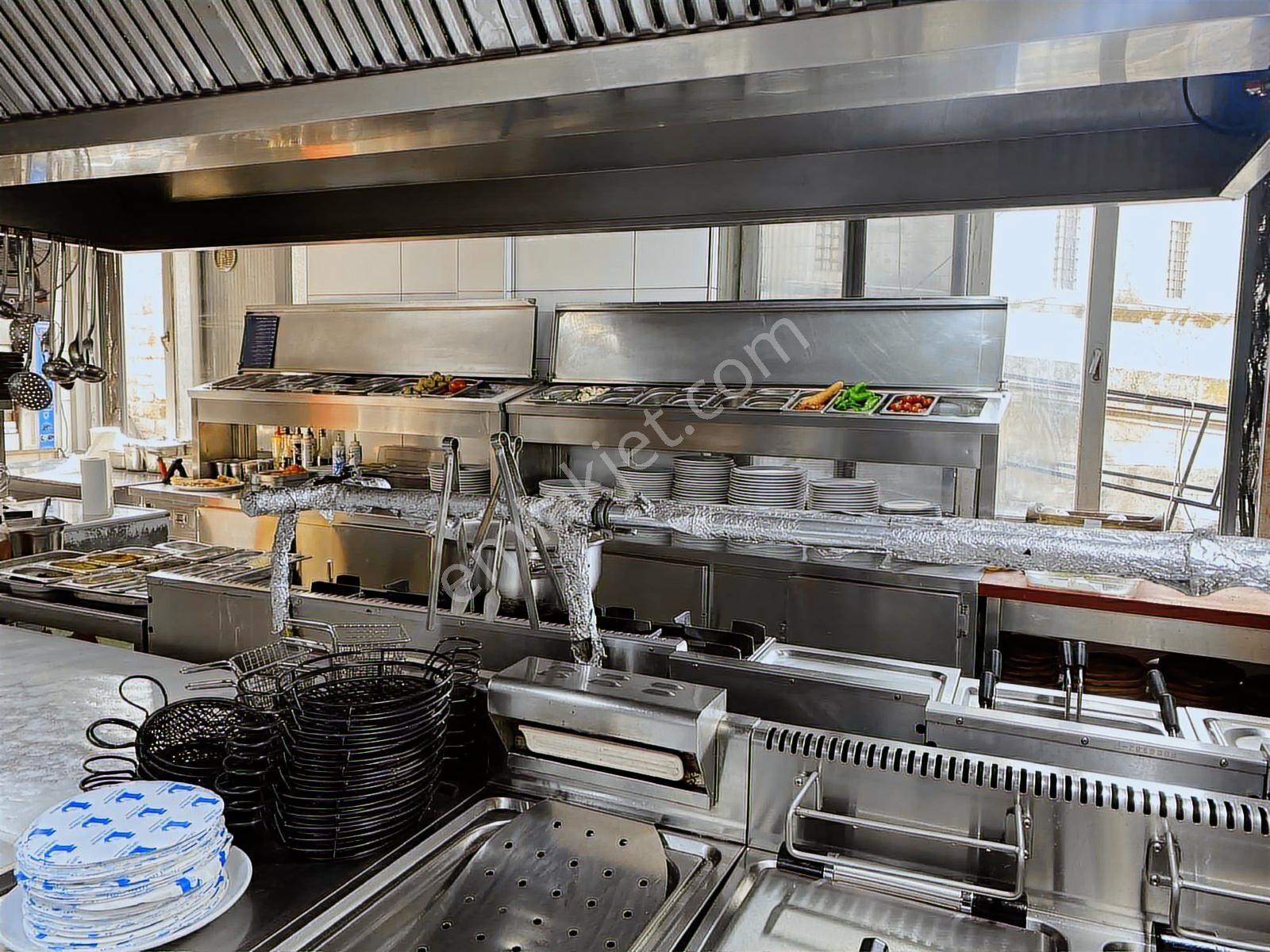 Sezon Fırsatı!! Boğaz Ve Tarih Manzaralı Restaurant Ve Nargile - Görsel 9