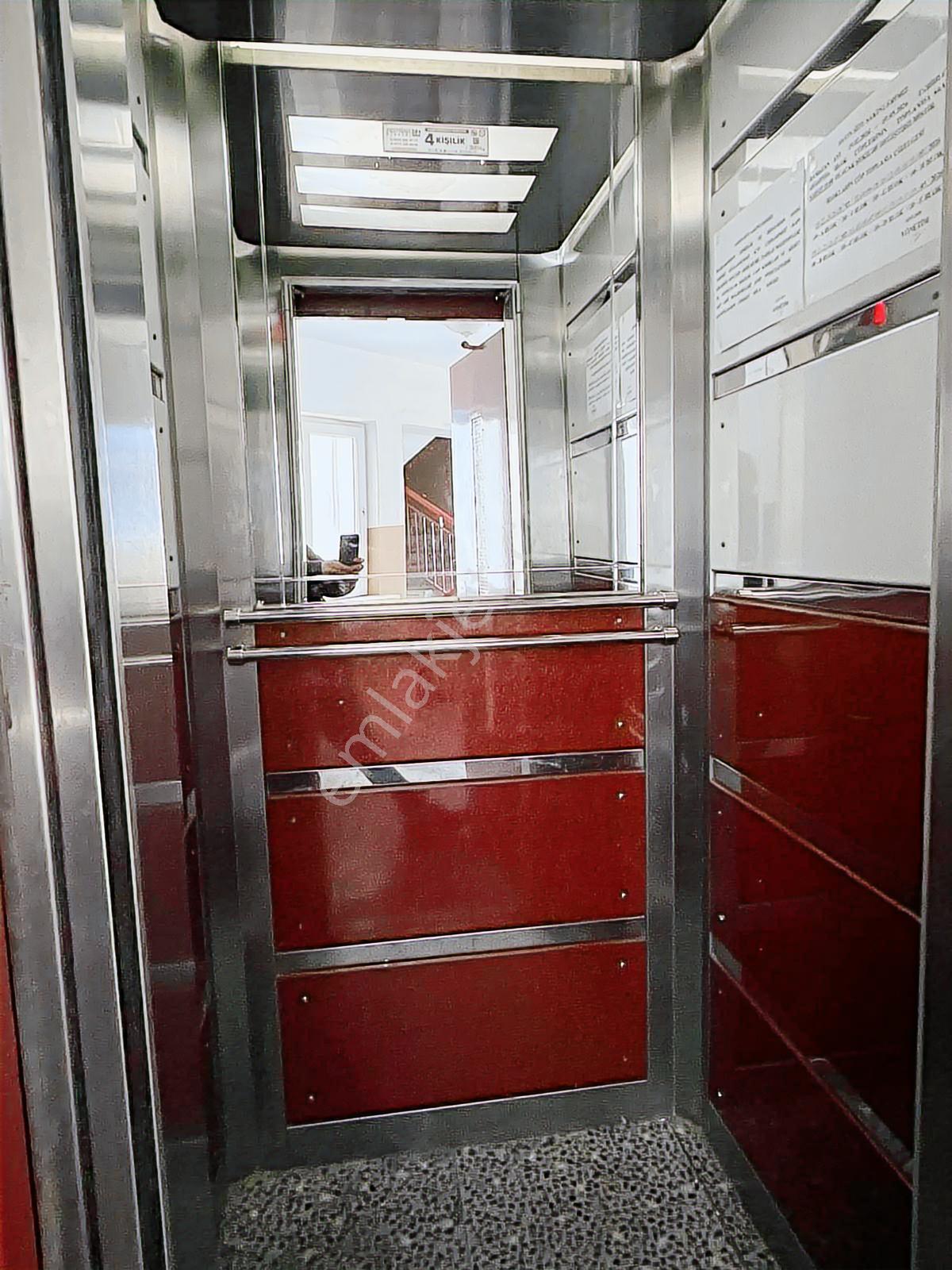 Kartal'dan Dilek 80 Sitesi Ara Kat 3+1 Asansörlü Hemen Taşının - Görsel 33