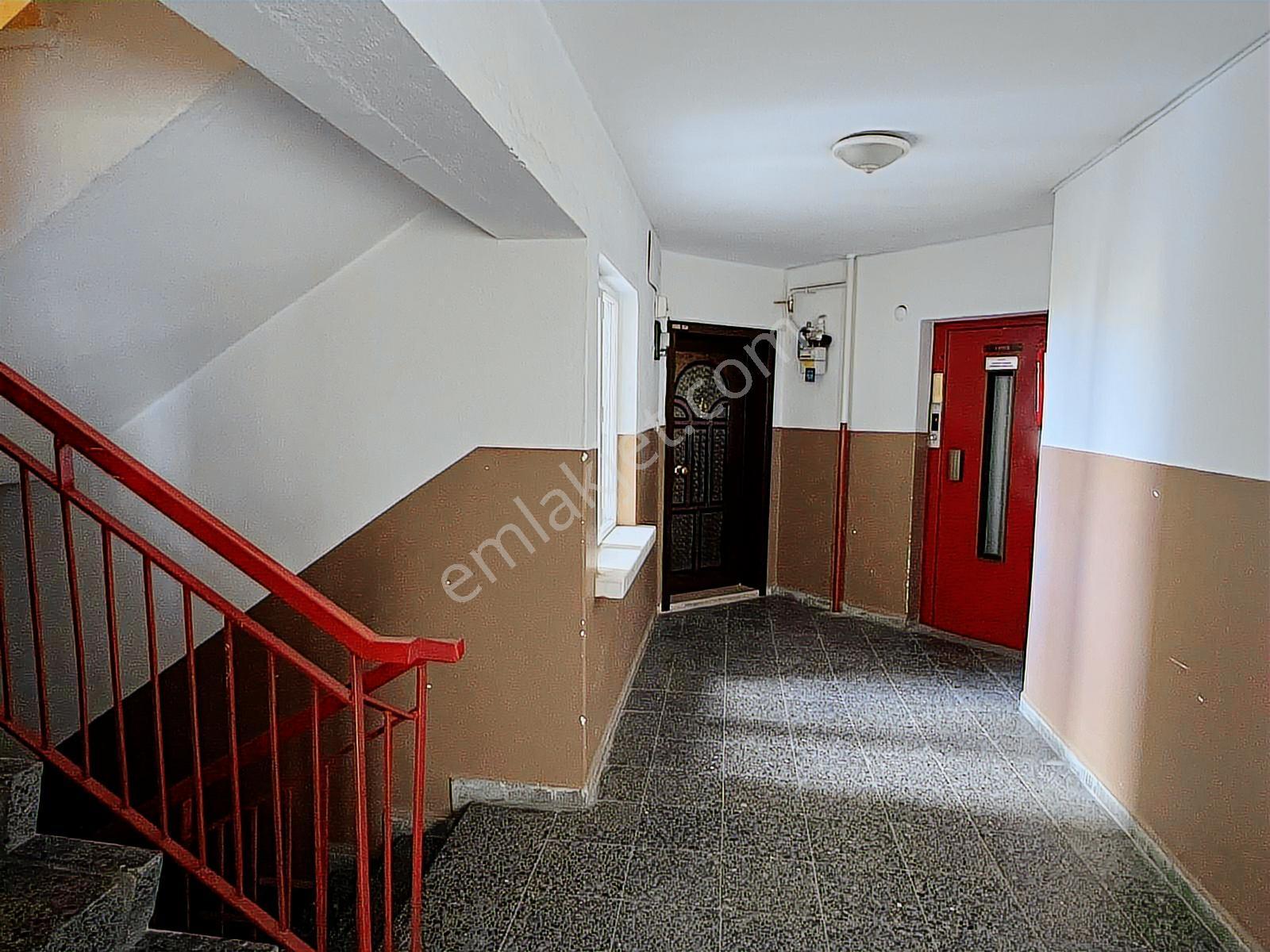 Kartal'dan Dilek 80 Sitesi Ara Kat 3+1 Asansörlü Hemen Taşının - Görsel 8