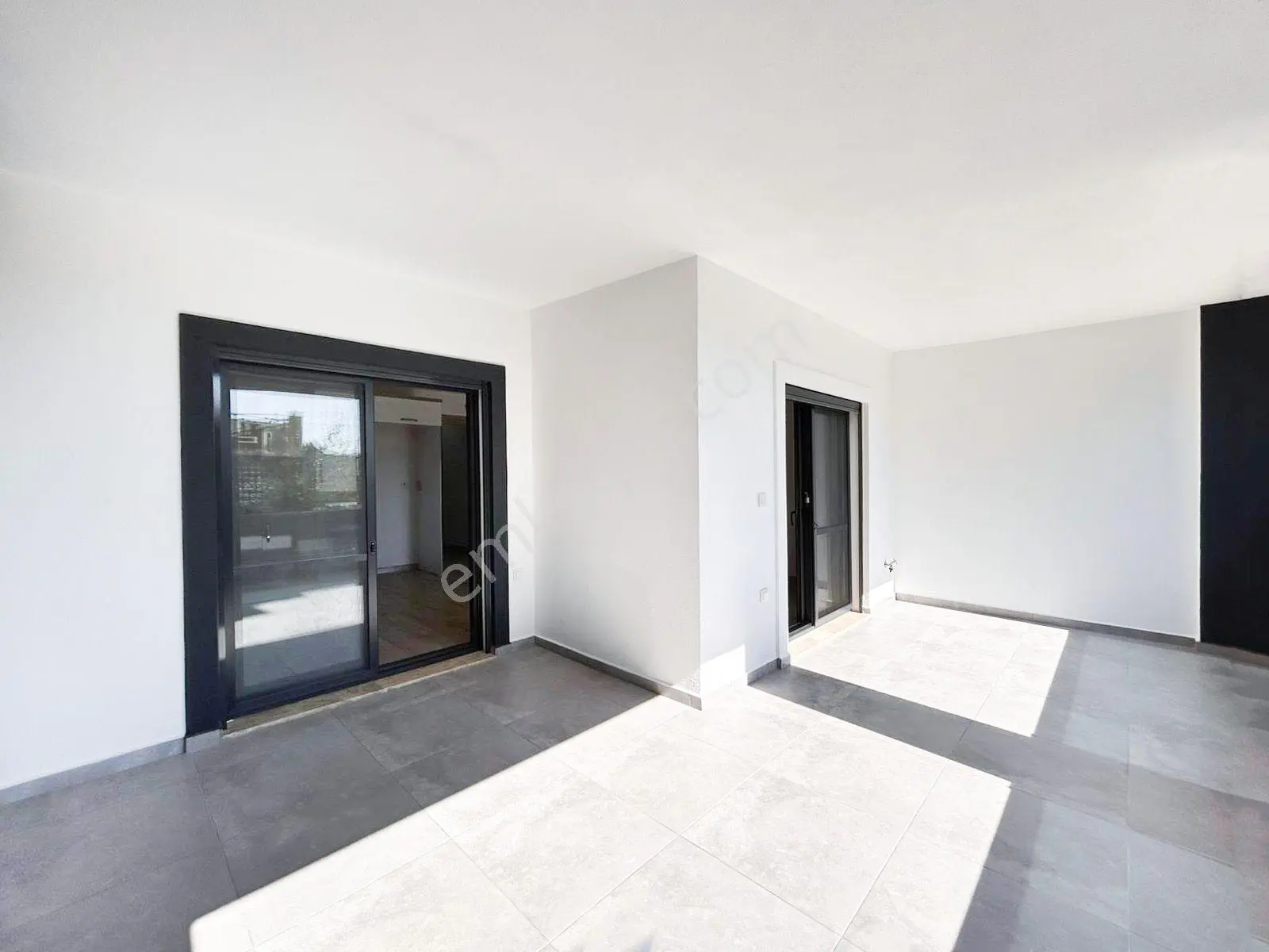 Goldhouse Dan Satılık Çiftlik Te Doğa İçerisinde Havuzlu Sitede 4+1 Daire - Görsel 5