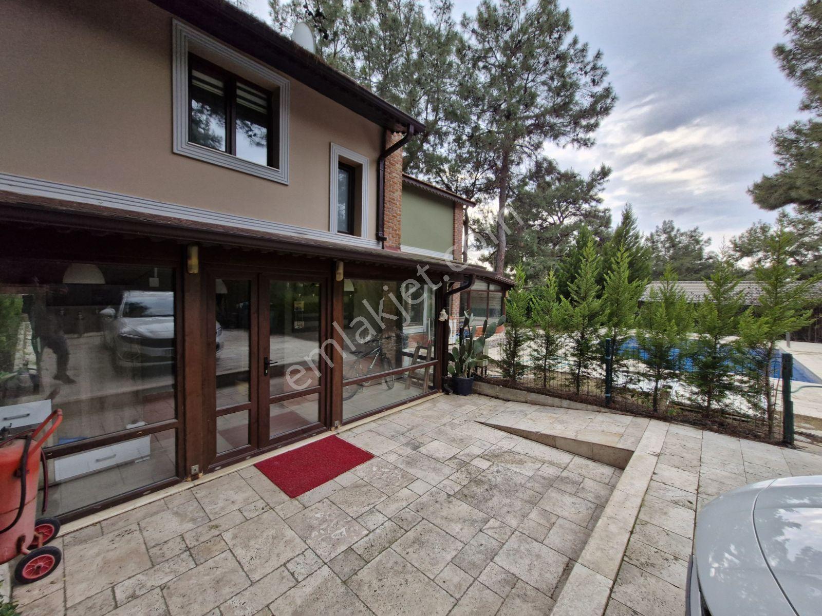 Rw Akar'dan Çamkoza Sitesinde Müstakil Havuzlu Lüks Villa - Görsel 16