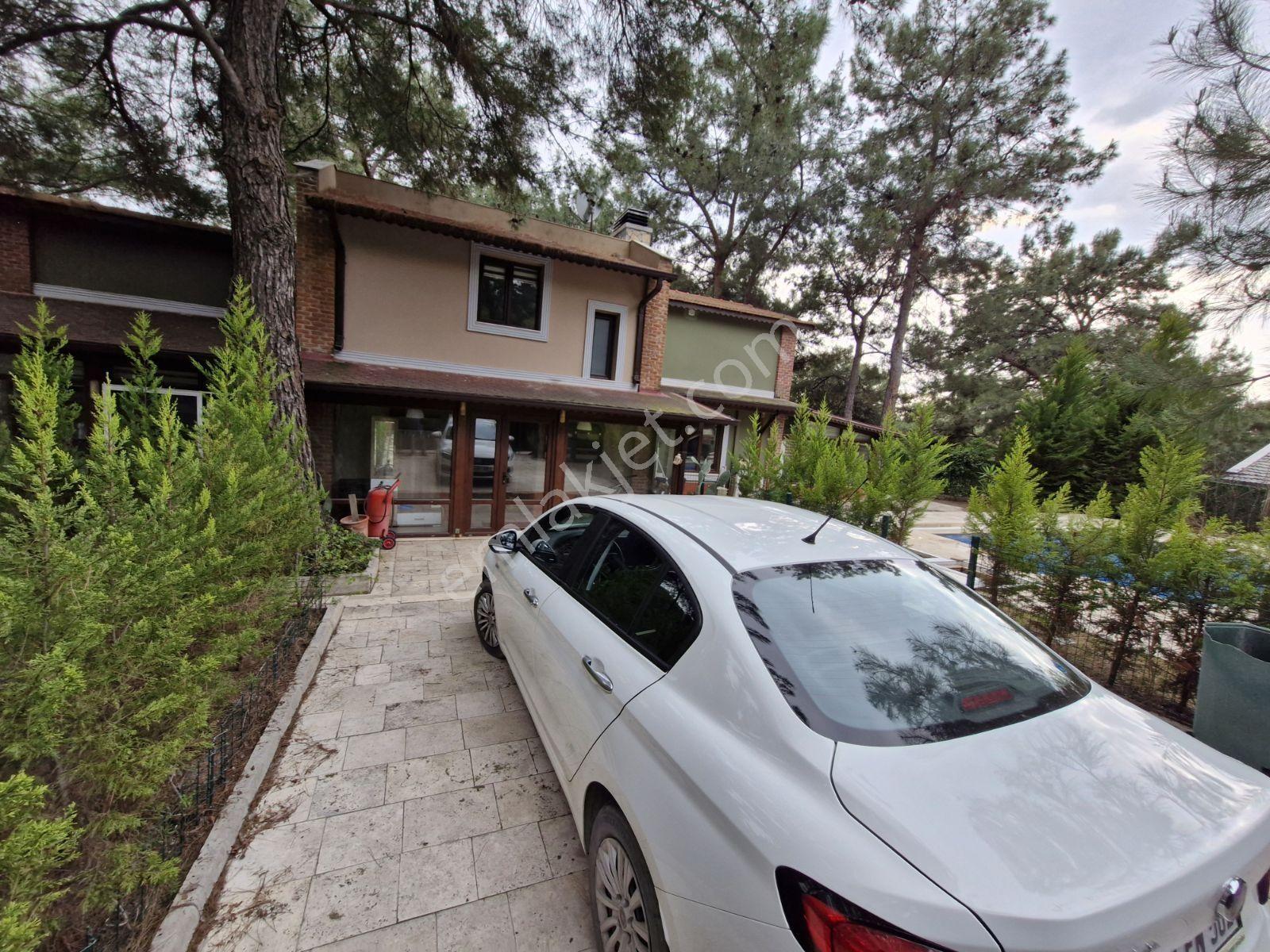 Rw Akar'dan Çamkoza Sitesinde Müstakil Havuzlu Lüks Villa - Görsel 24