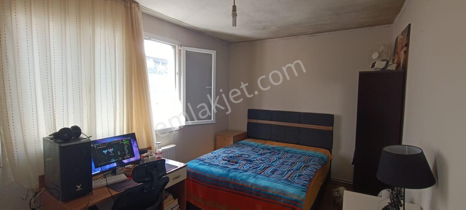 Bornova Atatürk Mah. 243 M2 Arsa İçinde 2 Katlı Bina - Görsel 19