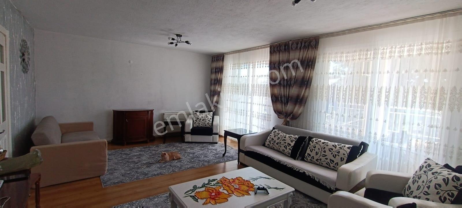 Bornova Atatürk Mah. 243 M2 Arsa İçinde 2 Katlı Bina - Görsel 15