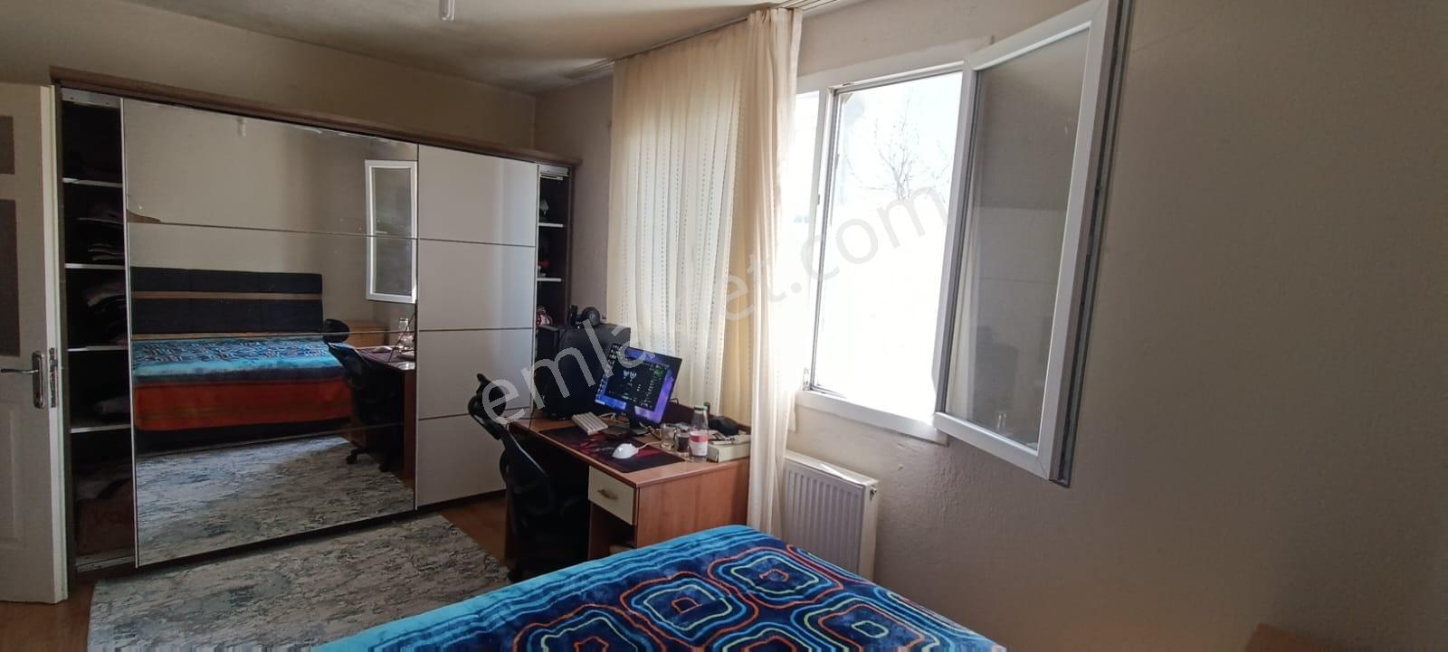 Bornova Atatürk Mah. 243 M2 Arsa İçinde 2 Katlı Bina - Görsel 17