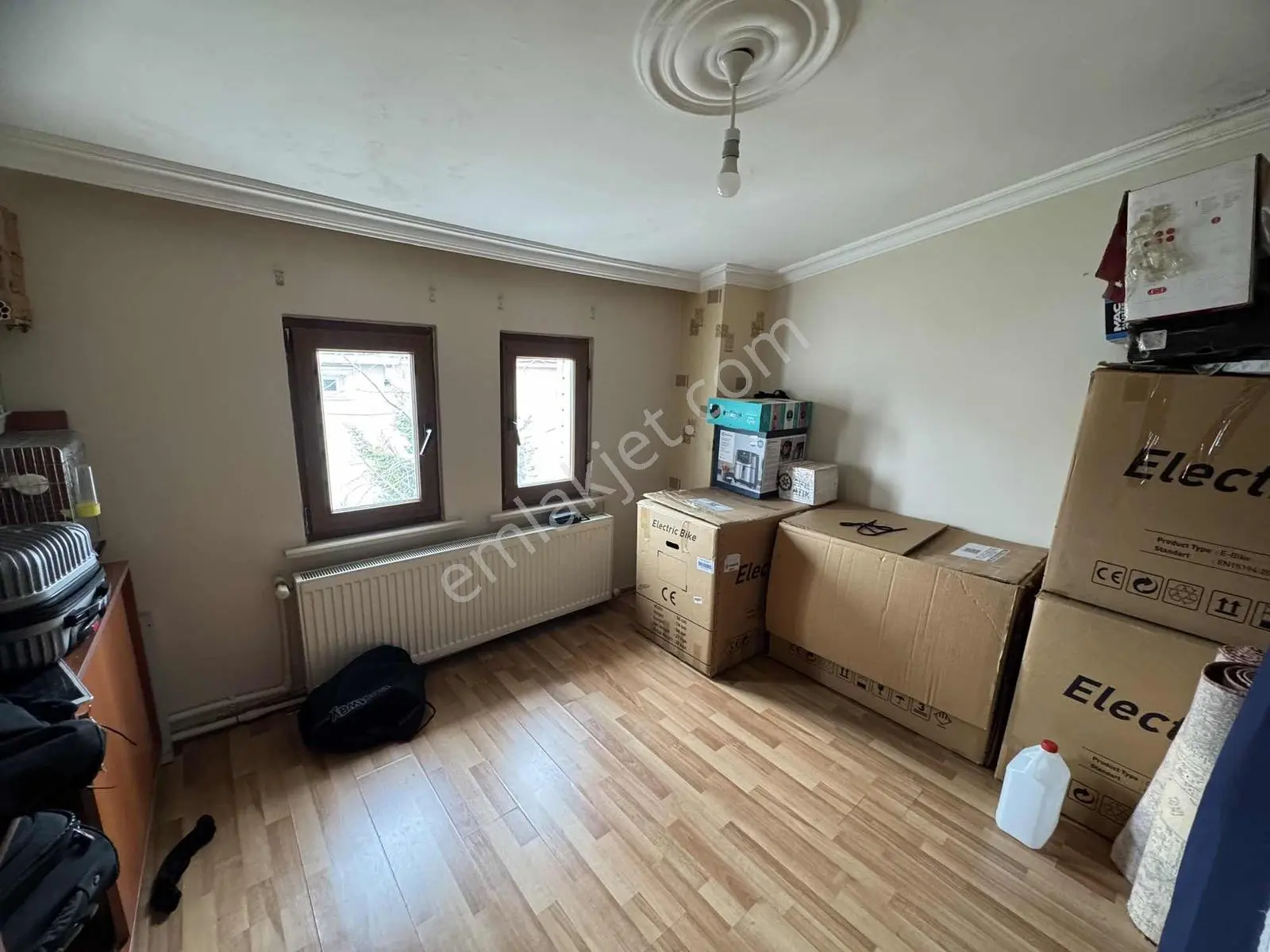 Tuğra'dan Önerler'de Site İçinde Satılık Bahçeli Ön Cephe Villa - Görsel 3