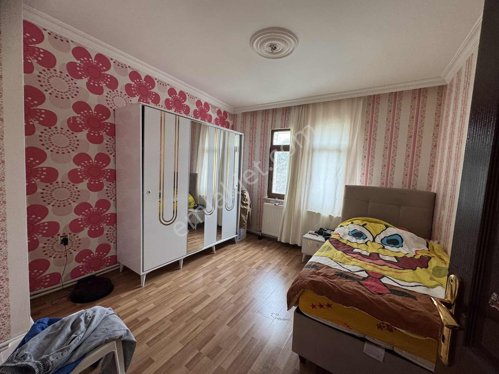 Tuğra'dan Önerler'de Site İçinde Satılık Bahçeli Ön Cephe Villa - Görsel 24