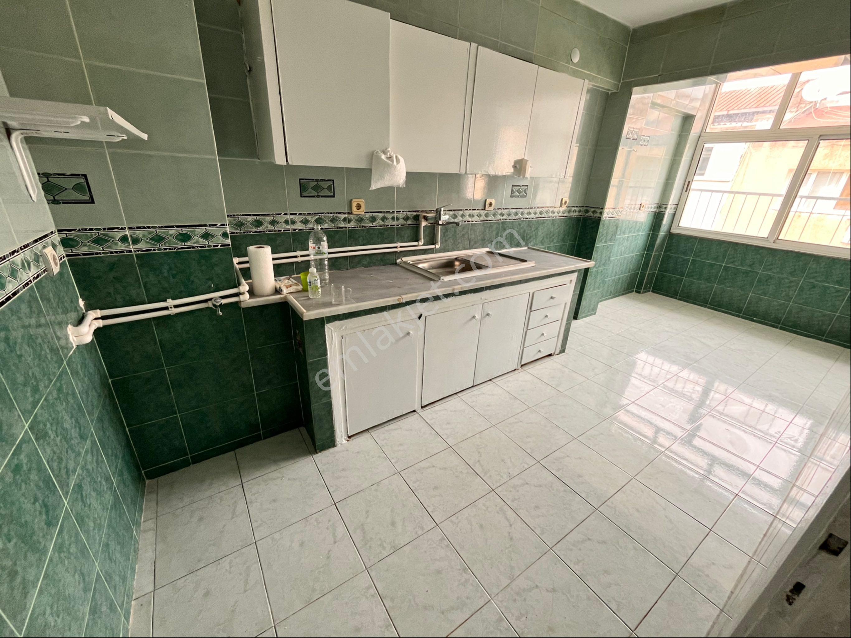 Halilrıfatpaşa Caddesinde 2+1 100m2 Temiz Önü Açık Ferah Daire - Görsel 8