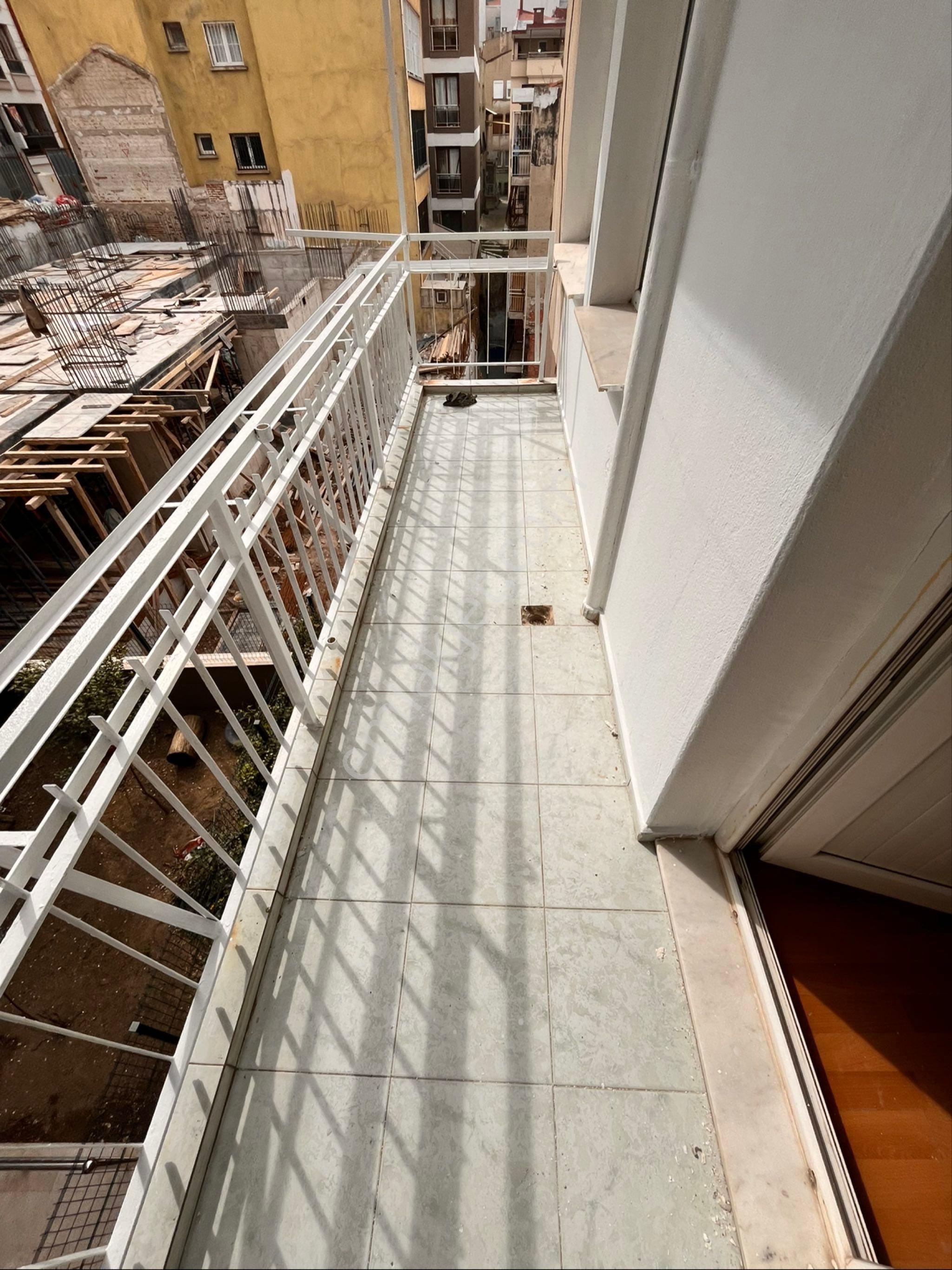 Halilrıfatpaşa Caddesinde 2+1 100m2 Temiz Önü Açık Ferah Daire - Görsel 34