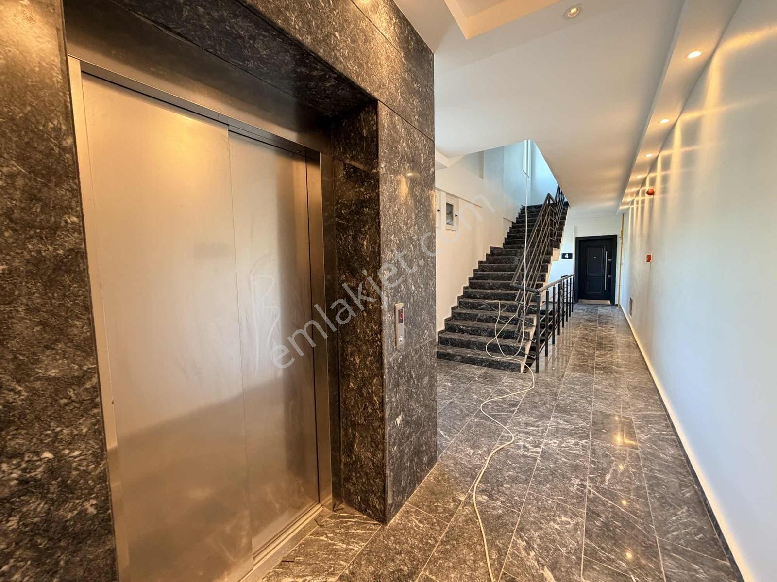 Deka Gayrimenkul Körfez Marinaya Cephe 175m2 Modern Ofisler - Görsel 7