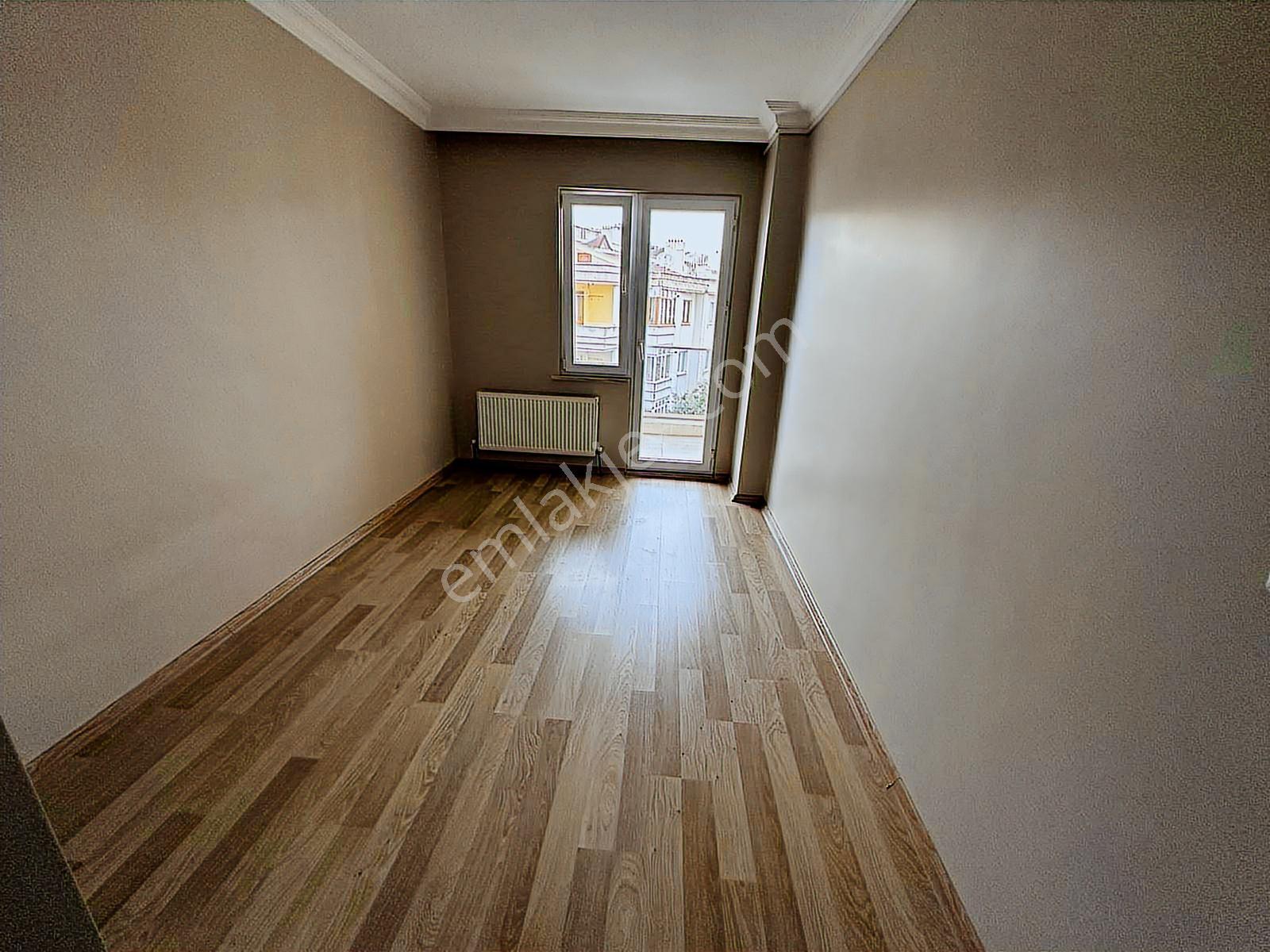Ergüven Gayrimenkul Den 5+2 Tepe Üstü Meydanda Kapal Otoparklı - Görsel 32