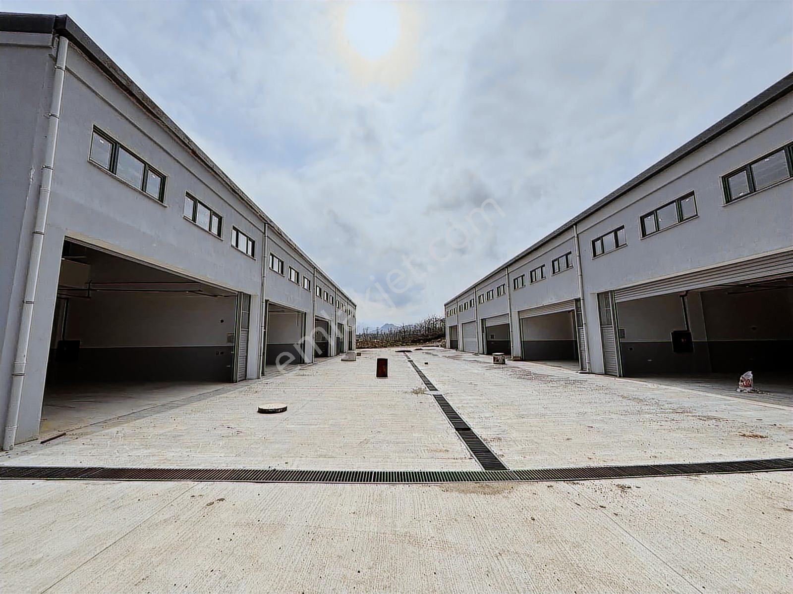 E.g.a Gayrimenkul Elit Sanayi Sitesi Sıfır 320 M2 Köşe İşyeri