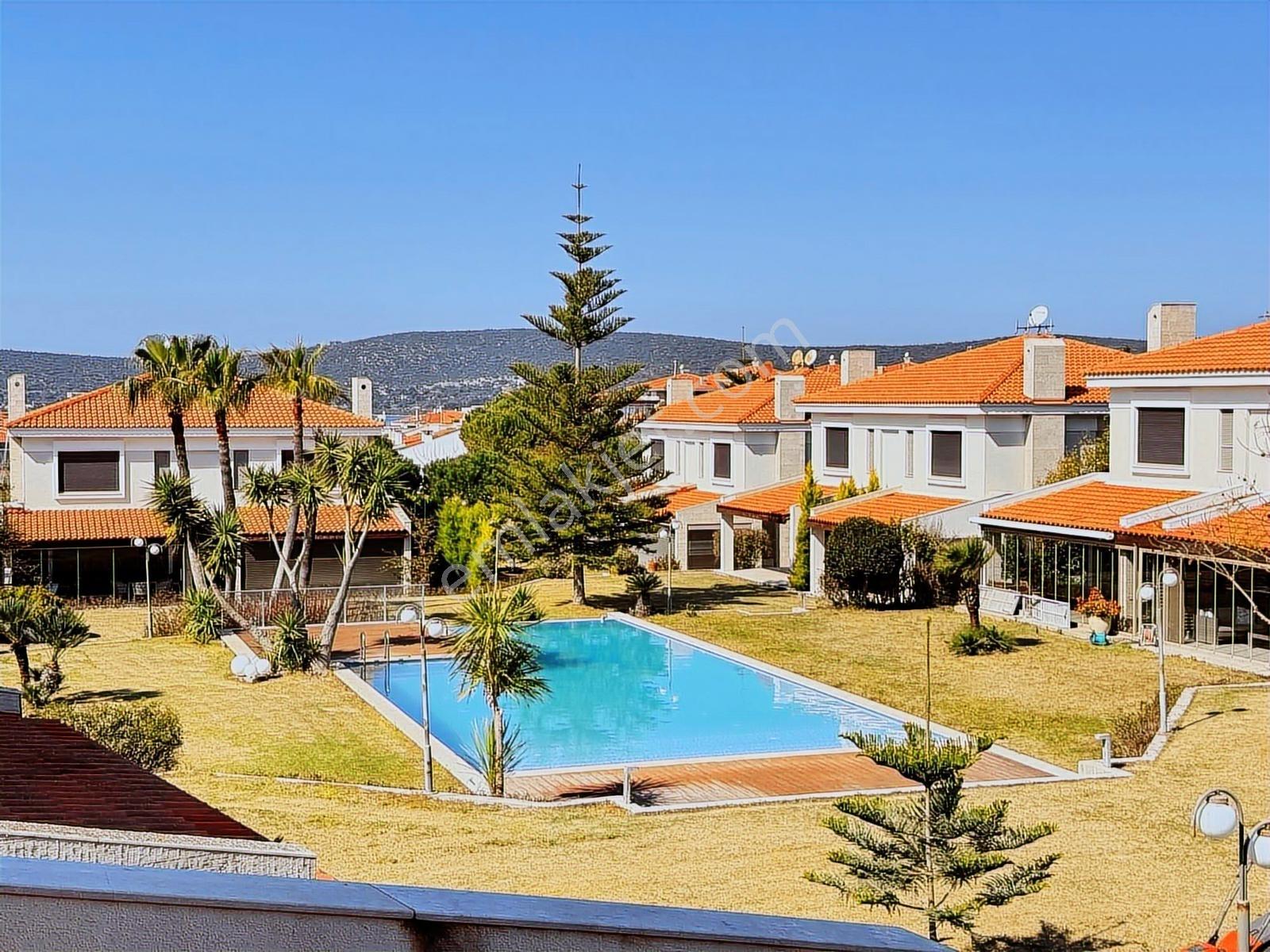 Çeşme Şifne'de Denize 700m Satılık Dubleks Villa - Görsel 13
