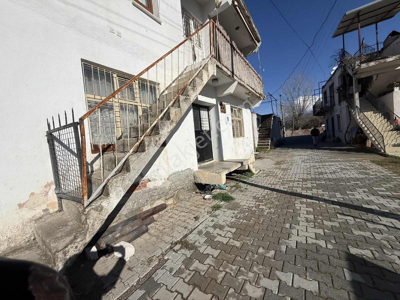 Seydikemer Satılık Arsa - Görsel 2