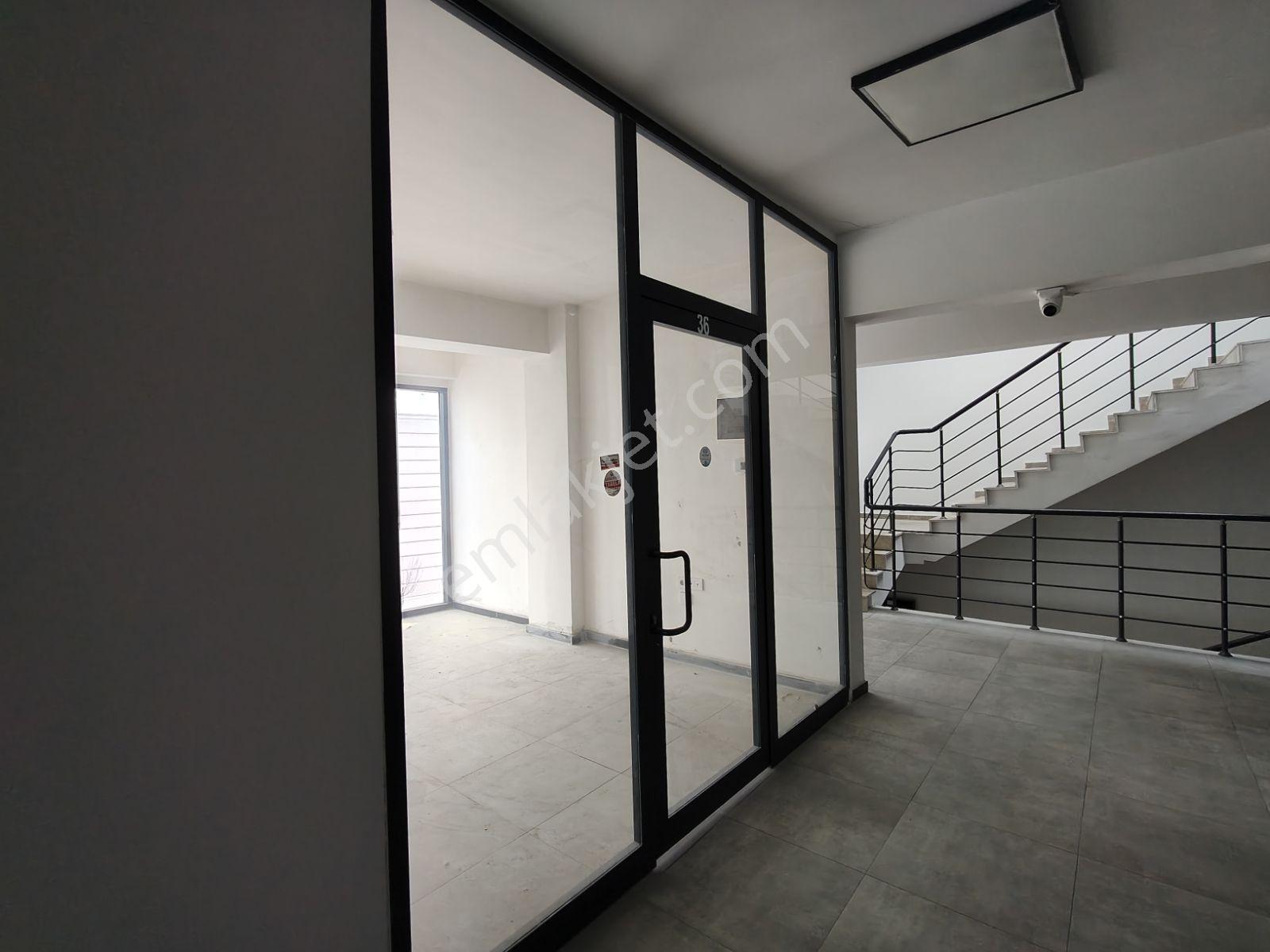 Sıfır, İş Merkezinde, Wc'li, İskanlı, 21 M2, Asansör, 1.katta - Görsel 15