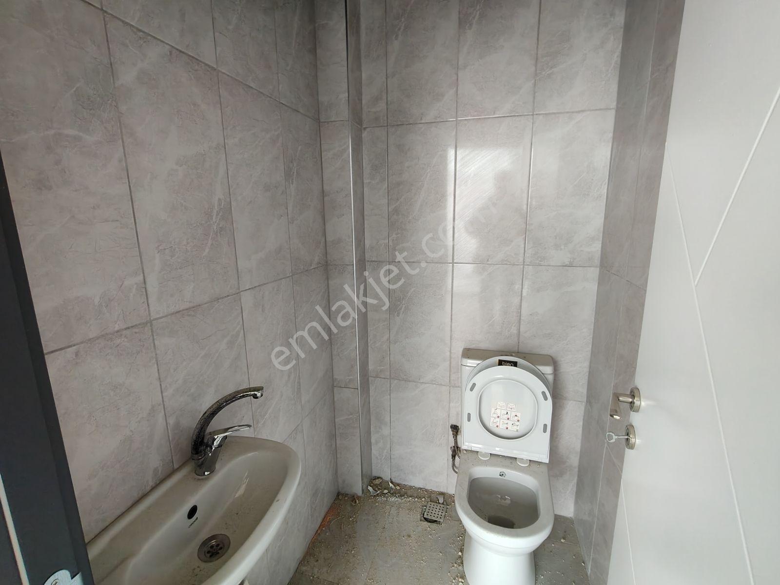 Sıfır, İş Merkezinde, Wc'li, İskanlı, 21 M2, Asansör, 1.katta - Görsel 16