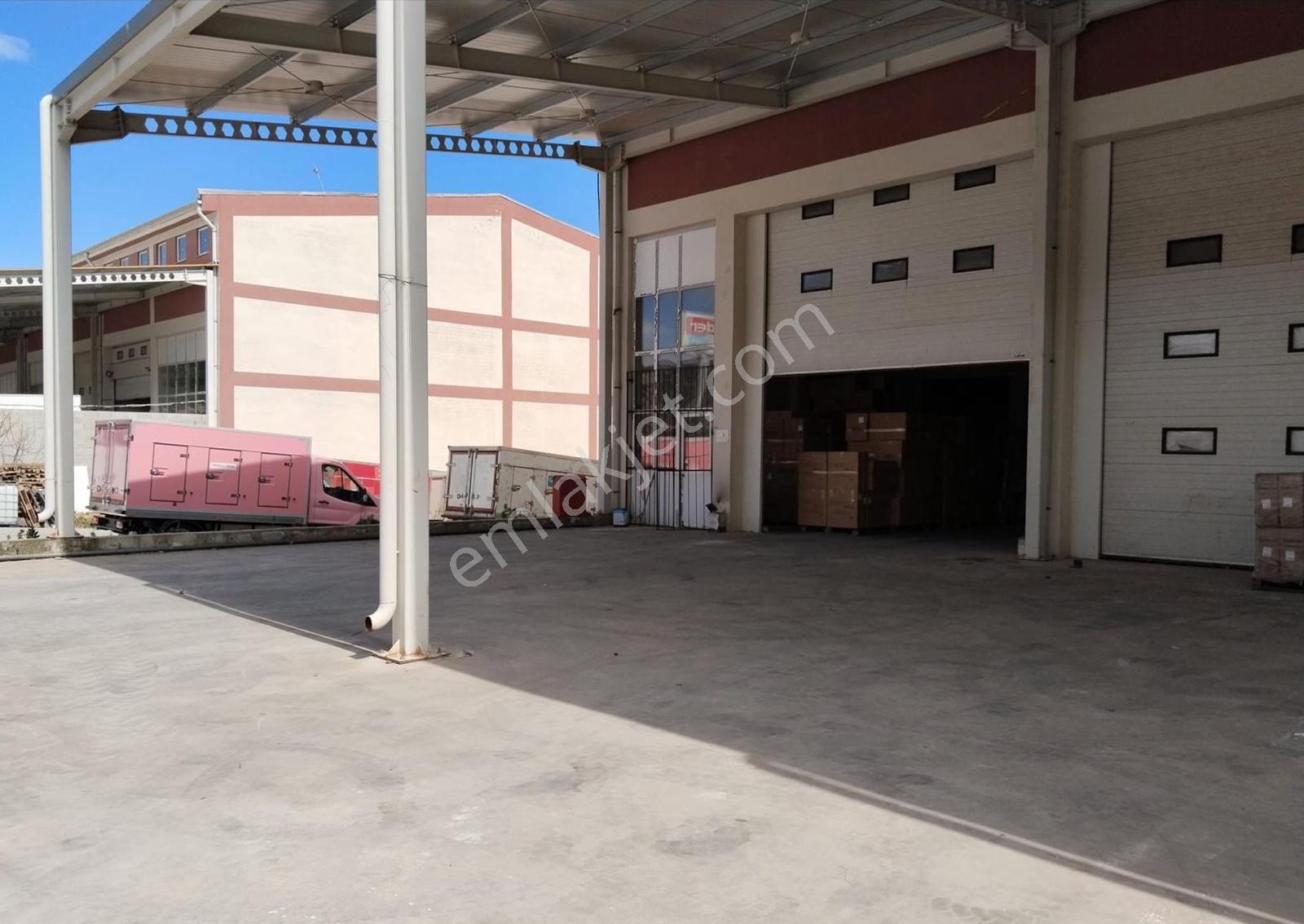 Kepez, Varsak Sanayi Sitesi'nde, Kiralık 1100m2 Depo/showroom - Görsel 5