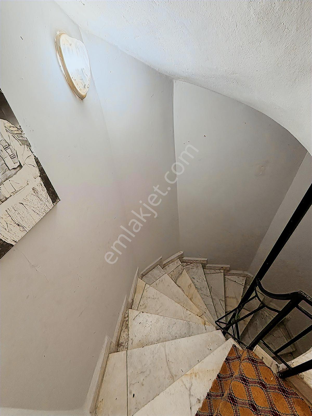 Bmkdan Antalya Alanya Avsallarda Satılık Tripleks Villa - Görsel 22