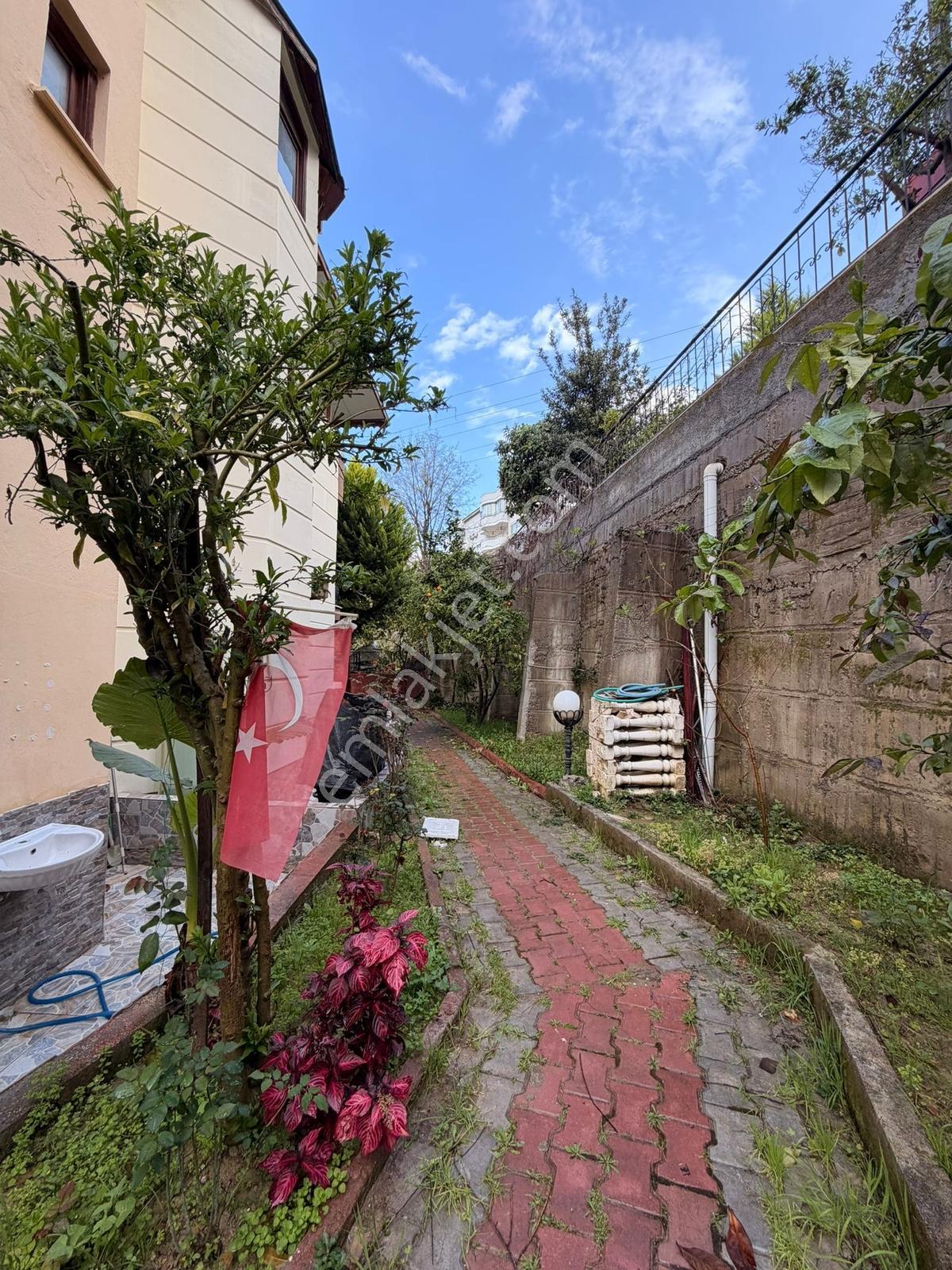 Bmkdan Antalya Alanya Avsallarda Satılık Tripleks Villa - Görsel 8
