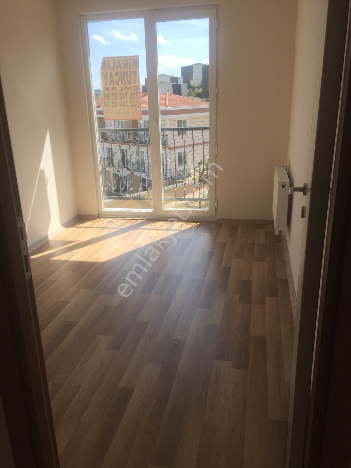 Remax Anka'dan Şile'de Havuzlu Sitede Satılık 2+1 Bahçe Dubleksi - Görsel 13