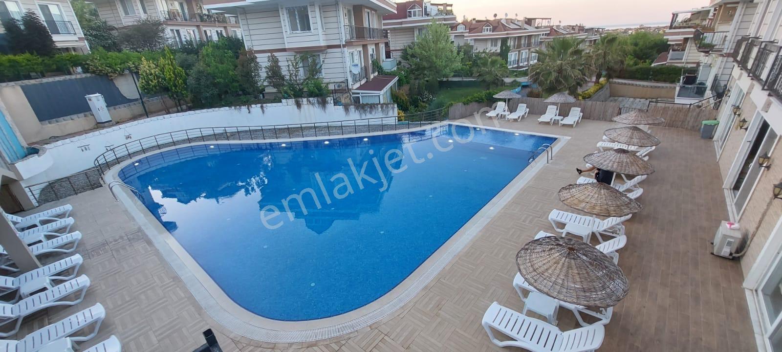 Remax Anka'dan Şile'de Havuzlu Sitede Satılık 2+1 Bahçe Dubleksi - Görsel 11