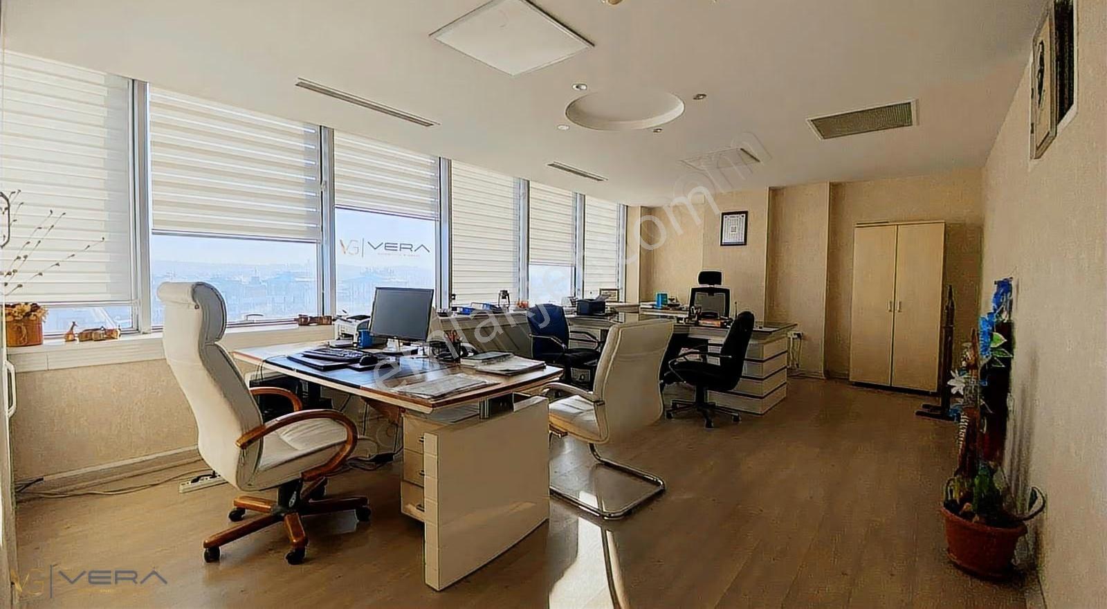 Uğur Plazada Ful Eşyalı Bakımlı 3+1 Kiralık Lüks Ofis - Görsel 11