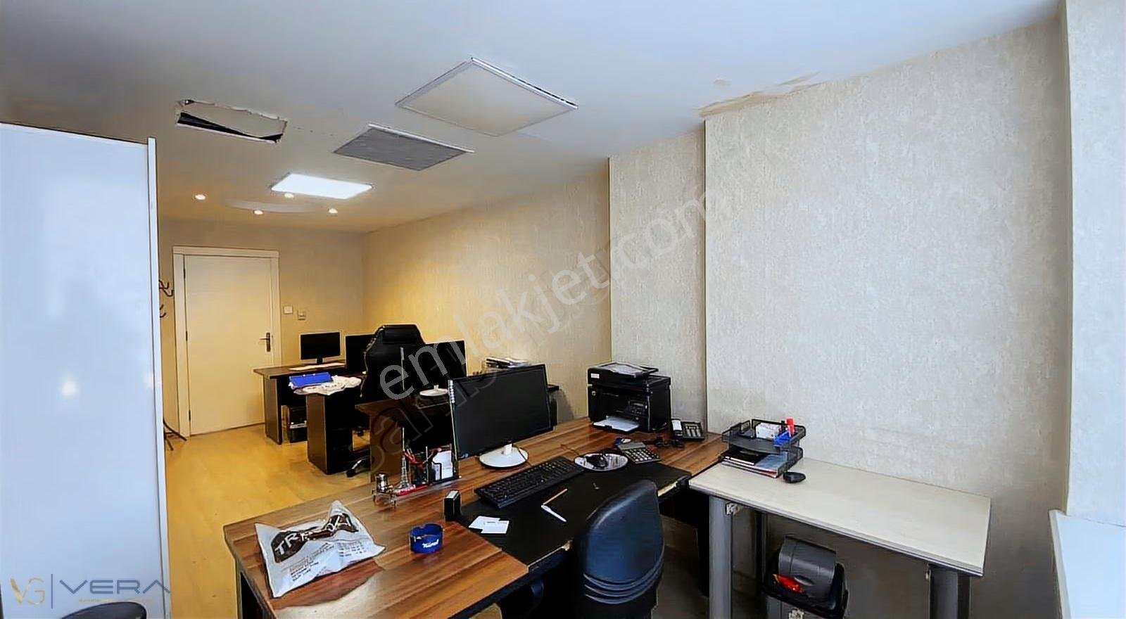 Uğur Plazada Ful Eşyalı Bakımlı 3+1 Kiralık Lüks Ofis - Görsel 13