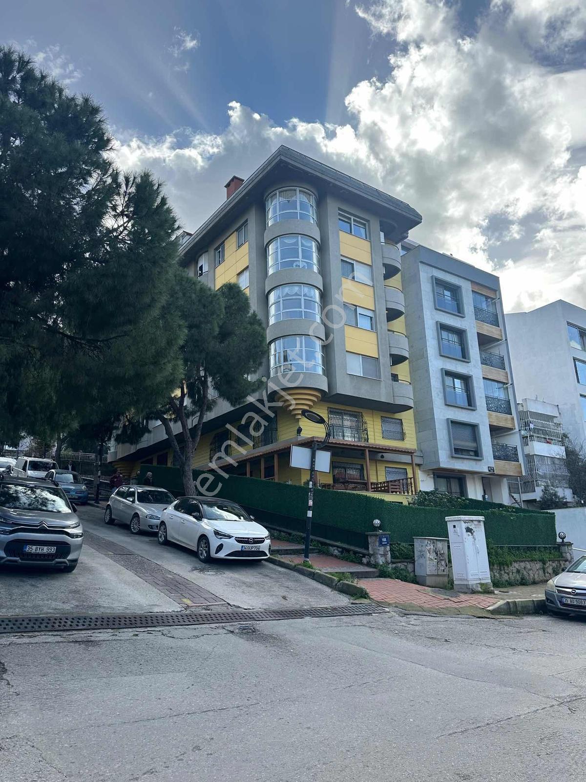 Bürmen'den Basınsitesi'nde 4+1 Özel Otoparklı 260 M² Köşe Daire - Görsel 2