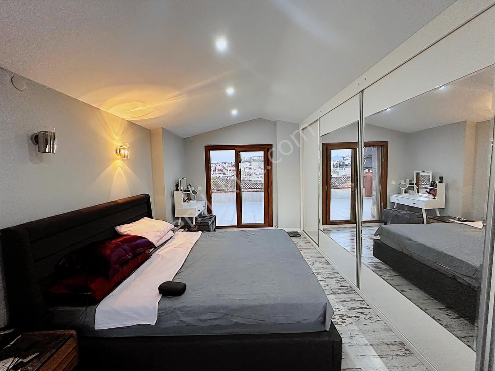 Kuşadası Kadınlar Denizinde 5 Oda 2 Salon Dev Villa - Görsel 34