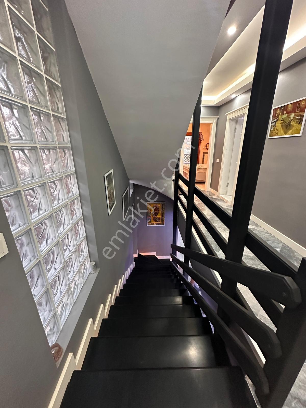 Kuşadası Kadınlar Denizinde 5 Oda 2 Salon Dev Villa - Görsel 10