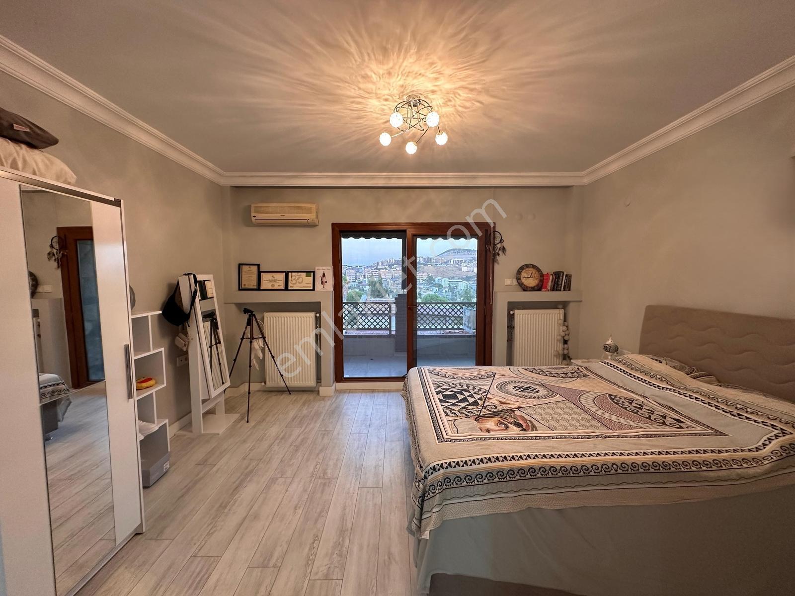 Kuşadası Kadınlar Denizinde 5 Oda 2 Salon Dev Villa - Görsel 31