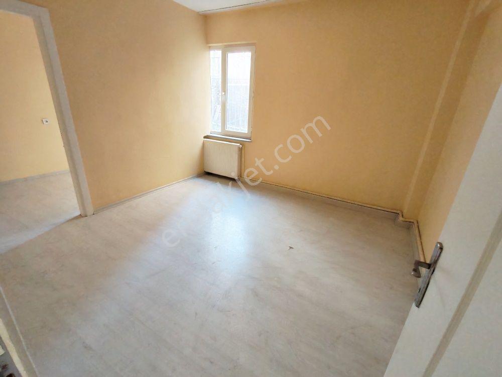 Çorlu Çobançeşme Mustafa Kemal Cd. Servis Yolunda 4+1 135m² Bahçe Katı - Görsel 7