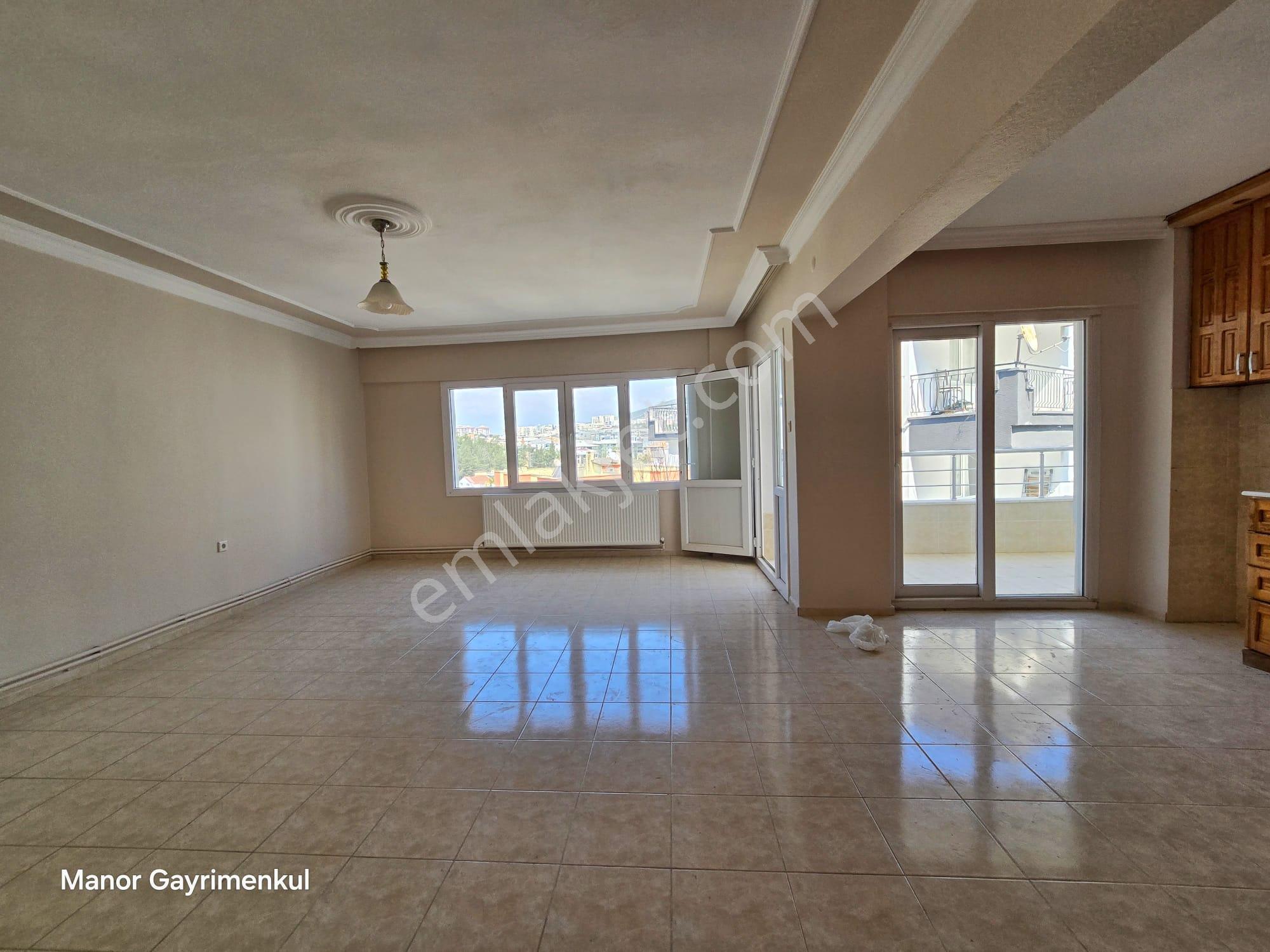 Kuşadası İkiceşmelik'te Güvenlikli Sitede 3+1 Doğalgazlı Daire - Görsel 9