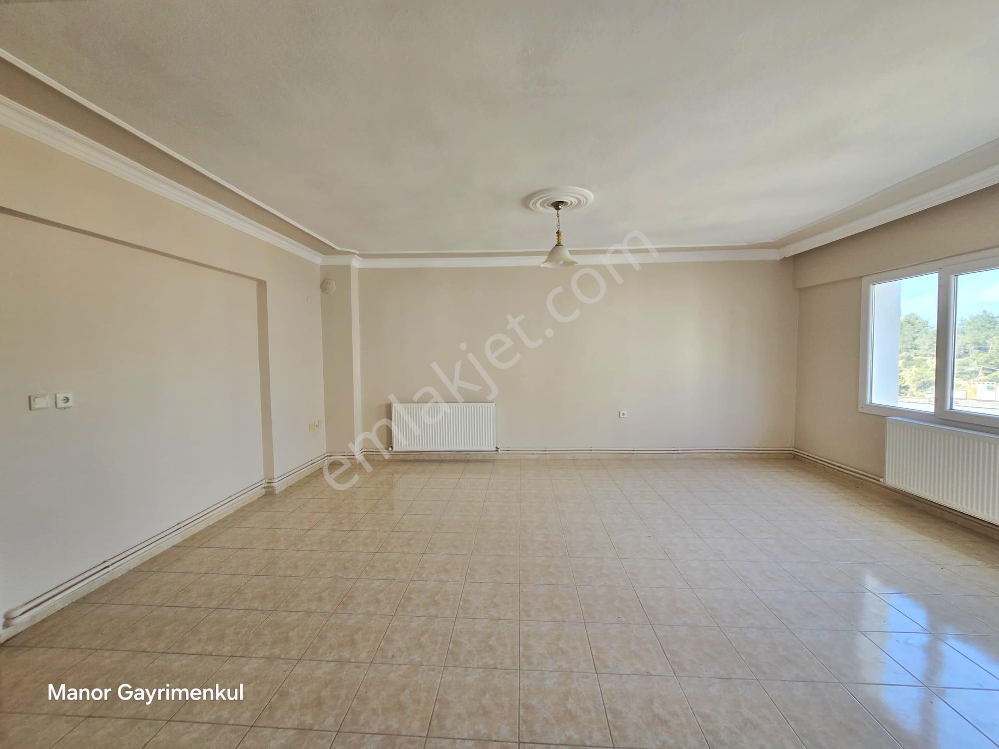 Kuşadası İkiceşmelik'te Güvenlikli Sitede 3+1 Doğalgazlı Daire - Görsel 7