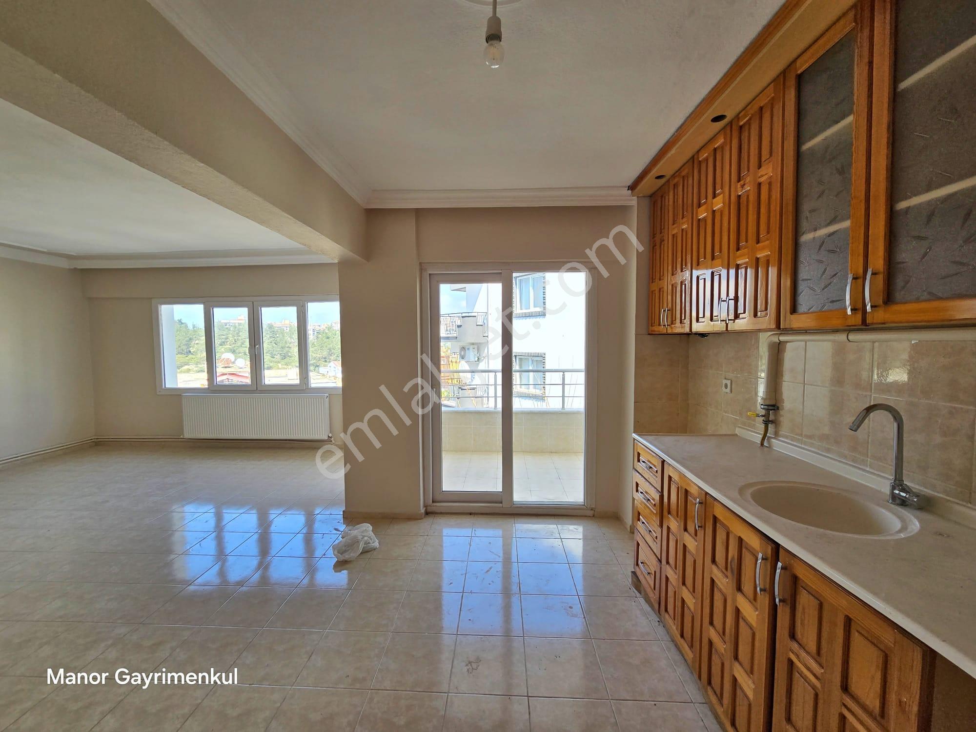 Kuşadası İkiceşmelik'te Güvenlikli Sitede 3+1 Doğalgazlı Daire - Görsel 10