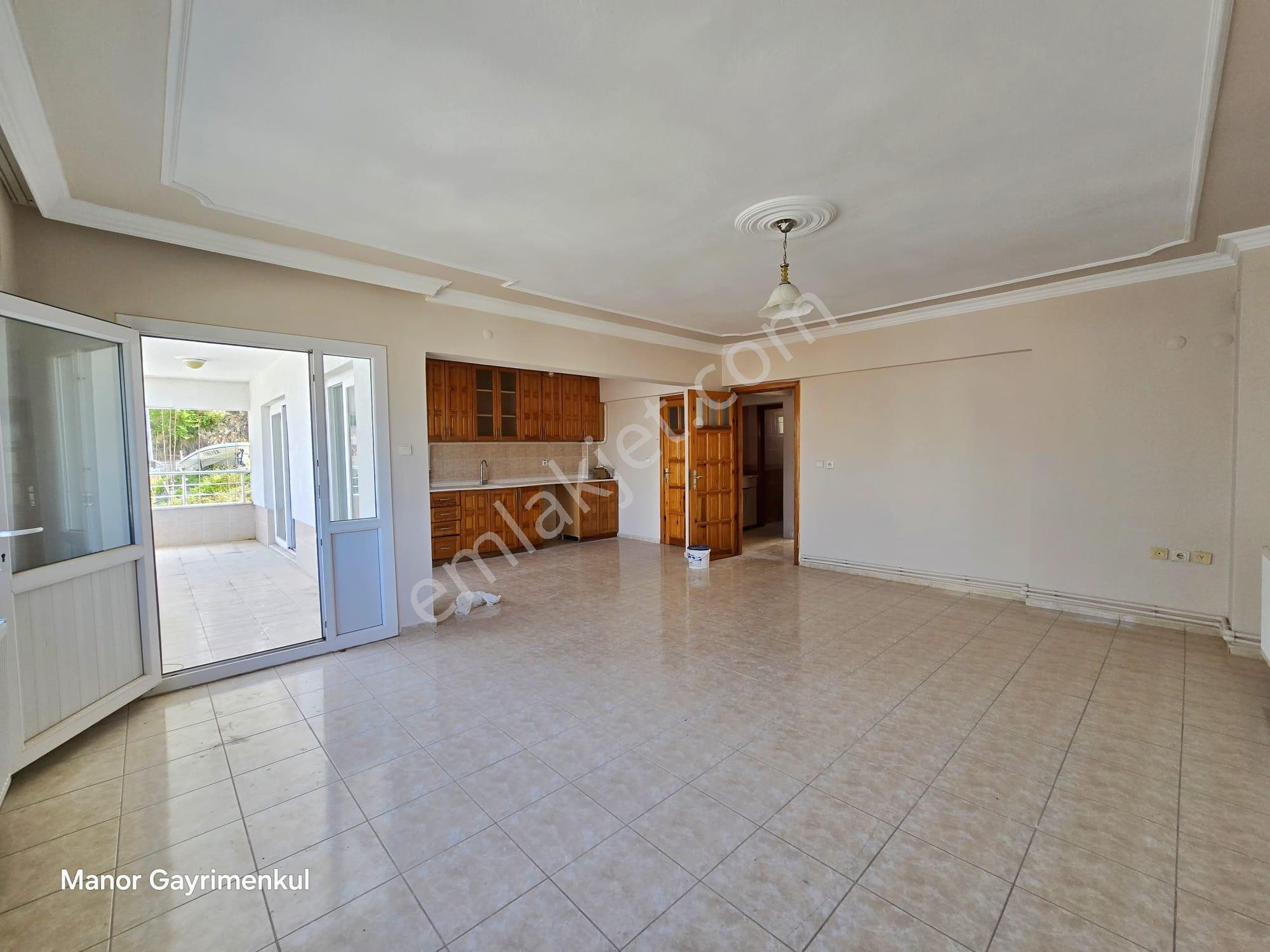 Kuşadası İkiceşmelik'te Güvenlikli Sitede 3+1 Doğalgazlı Daire - Görsel 3