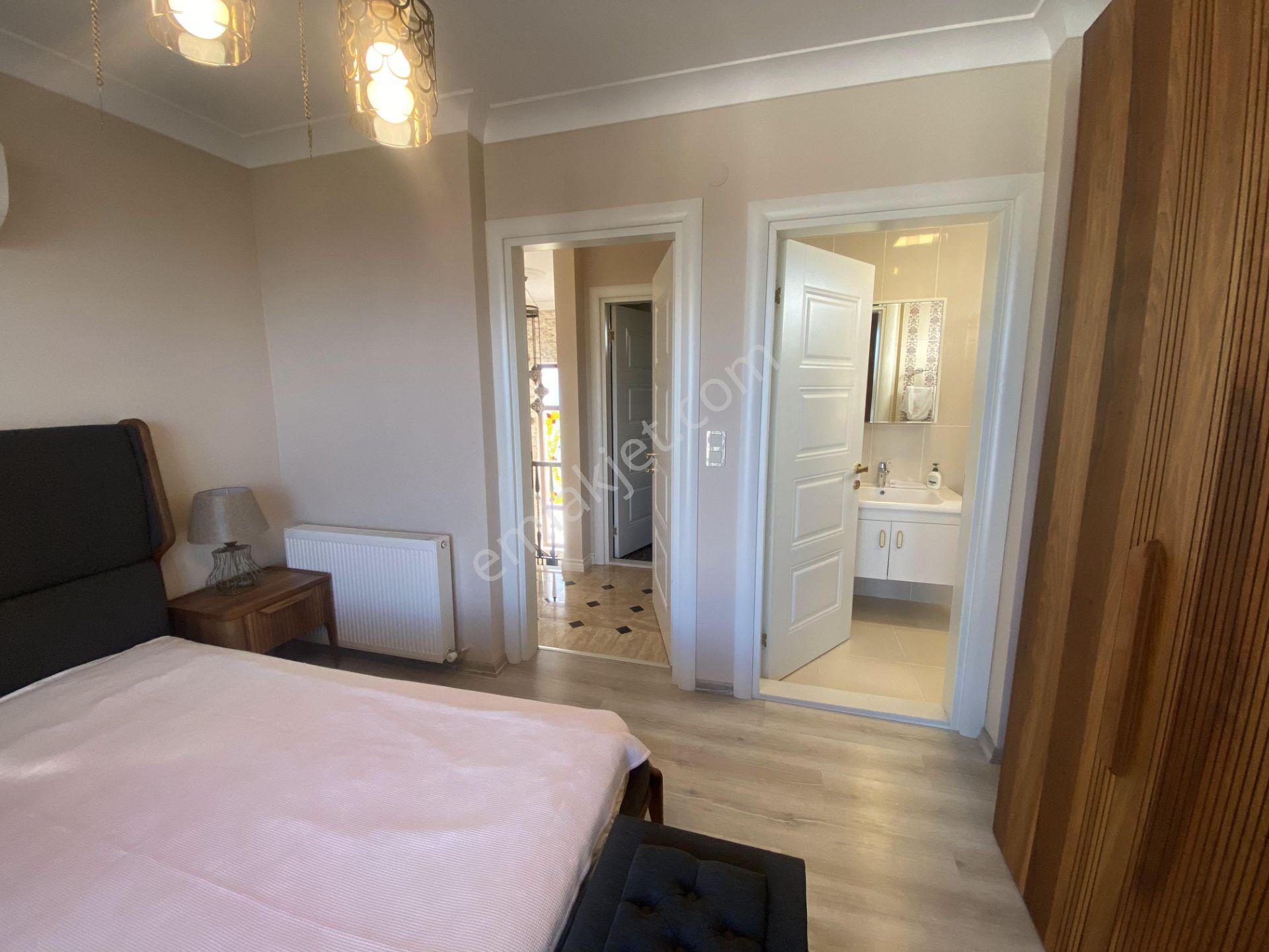 Ayvalık Ta Satılık Muhtesem Villa.denize 80 Metre Mesafede - Görsel 24