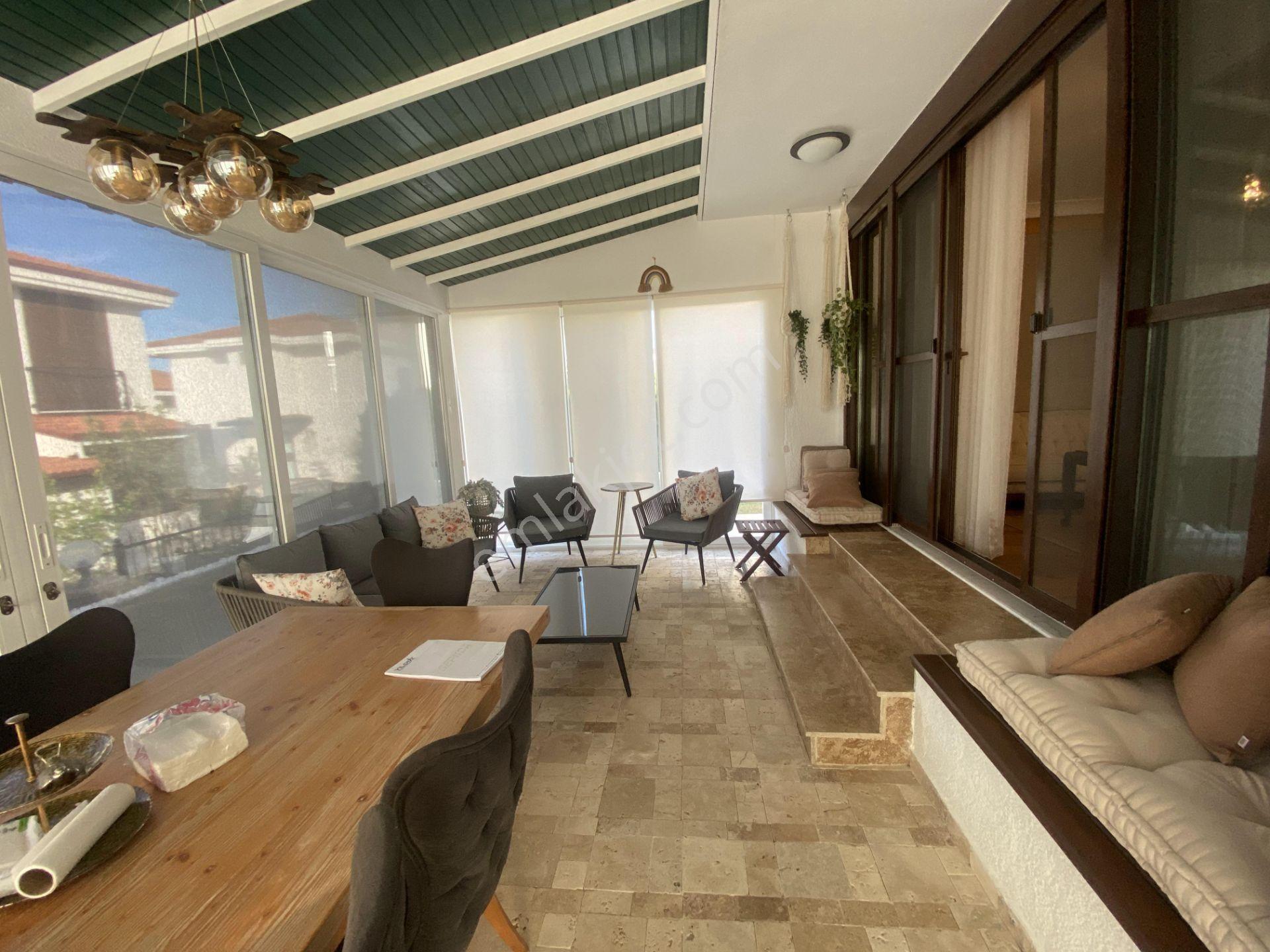 Ayvalık Ta Satılık Muhtesem Villa.denize 80 Metre Mesafede - Görsel 15