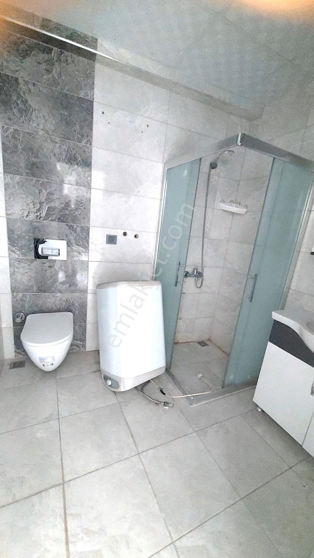 Kuşadası'nda Merkeze Yakın Kiralık 3+1 Daire - Görsel 12