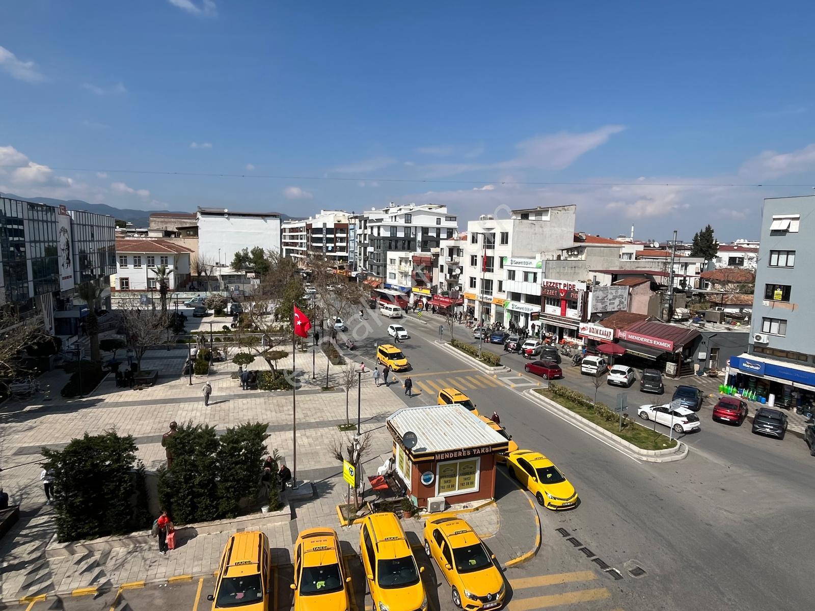 Menderes Turyap'tan Kemalpaşa Mh. Belediye Karşısı Cadde Üzeri - Görsel 3