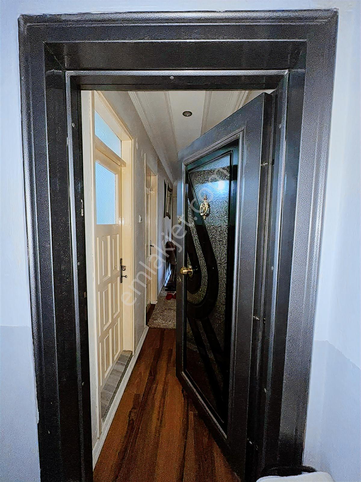Bergama Gaziosmanpaşa Mah. Semiye Sitesinde 3+1 Satılık Daire - Görsel 12