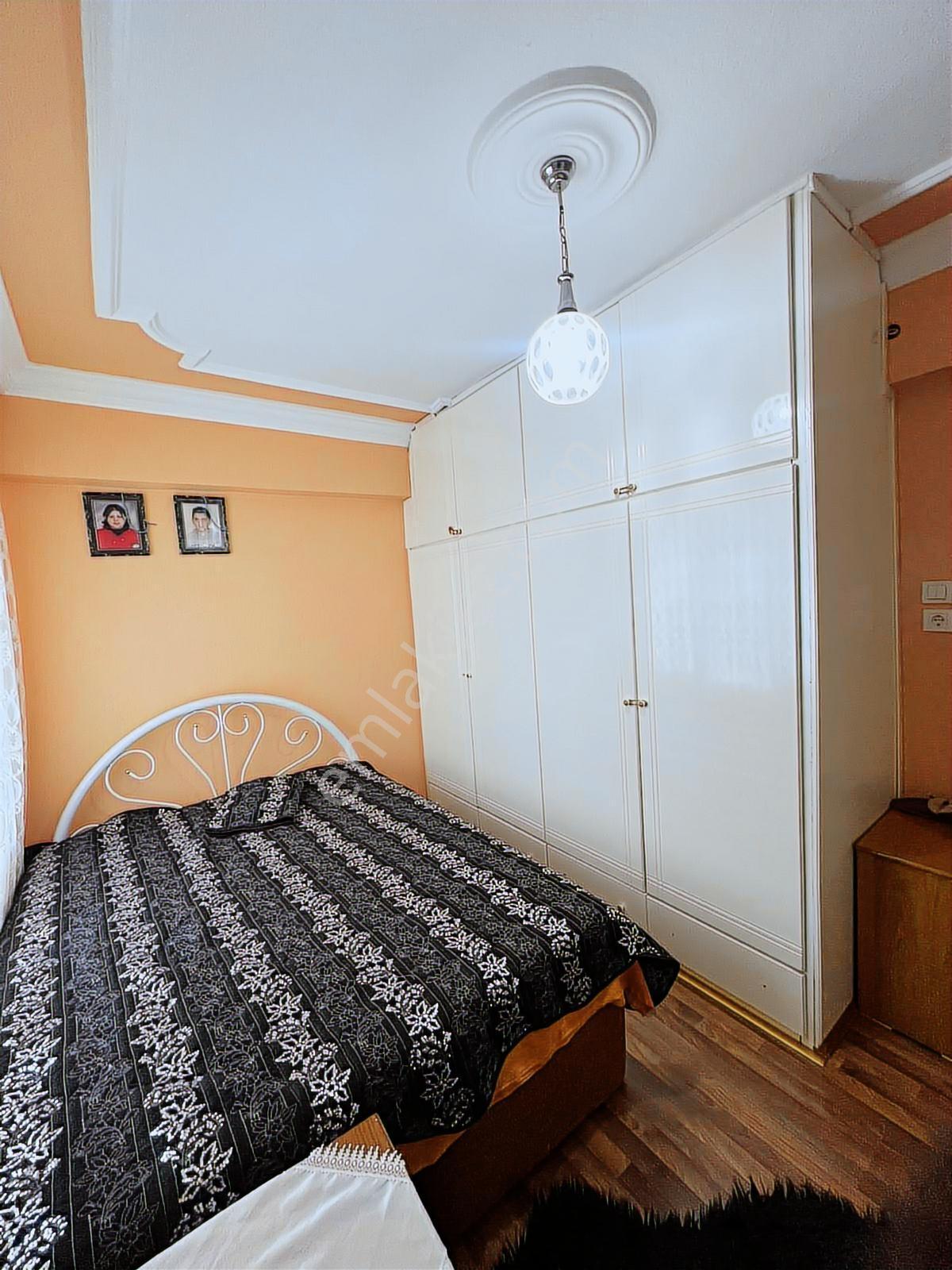 Bergama Gaziosmanpaşa Mah. Semiye Sitesinde 3+1 Satılık Daire - Görsel 5