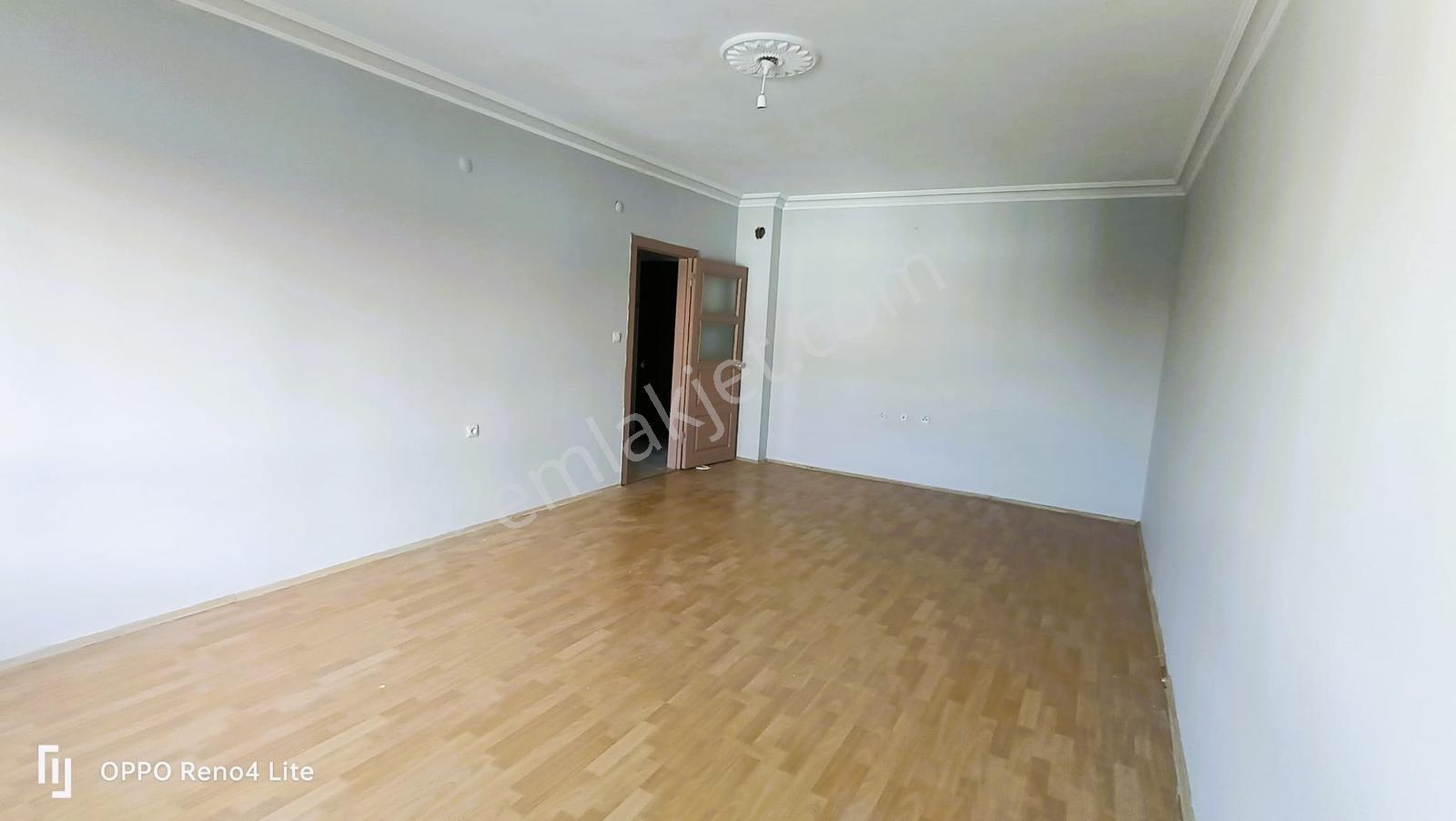 Pursaklar'da Yunus Emre Caddesi Üzeri 2+1 Kat Konumunda Kiralık - Görsel 18